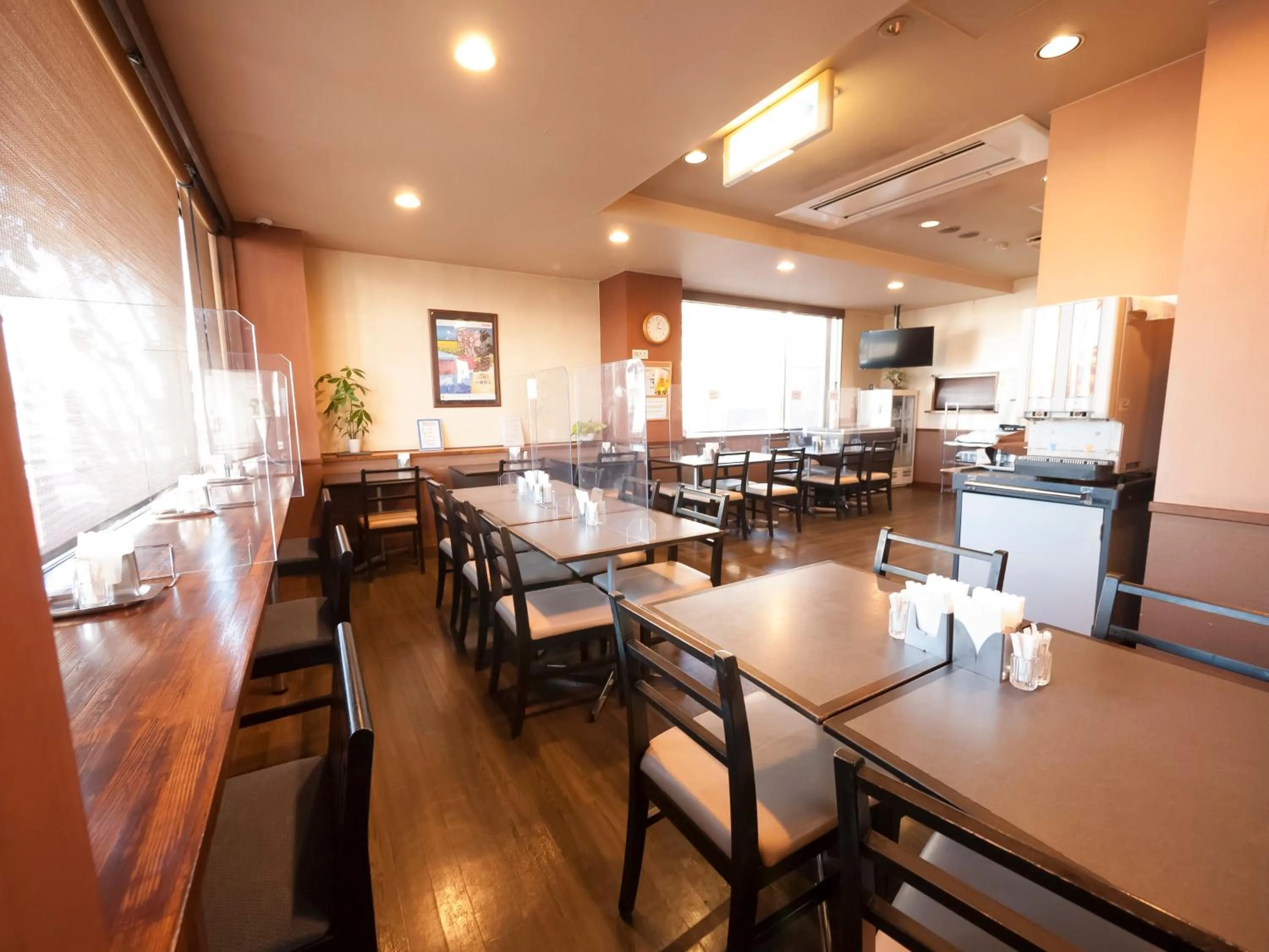 Restaurant/places to eat in Hotel Route-Inn Court Kofu