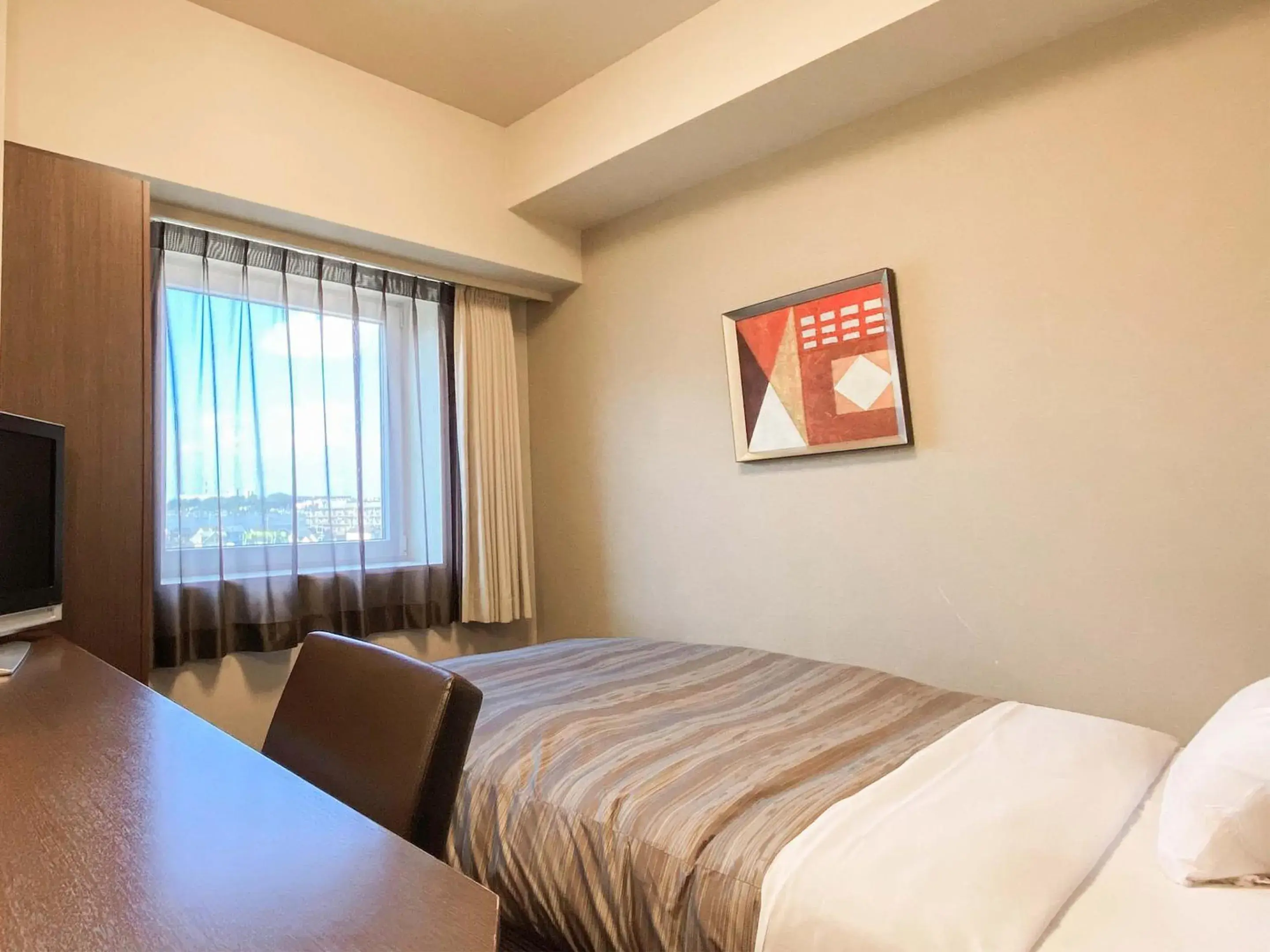 Photo of the whole room, Bed in Hotel Route-Inn Sagamihara -Kokudo 129 Gou- Photo of the whole room, Bed in Hotel Route-Inn Sagamihara -Kokudo 129 Gou-
