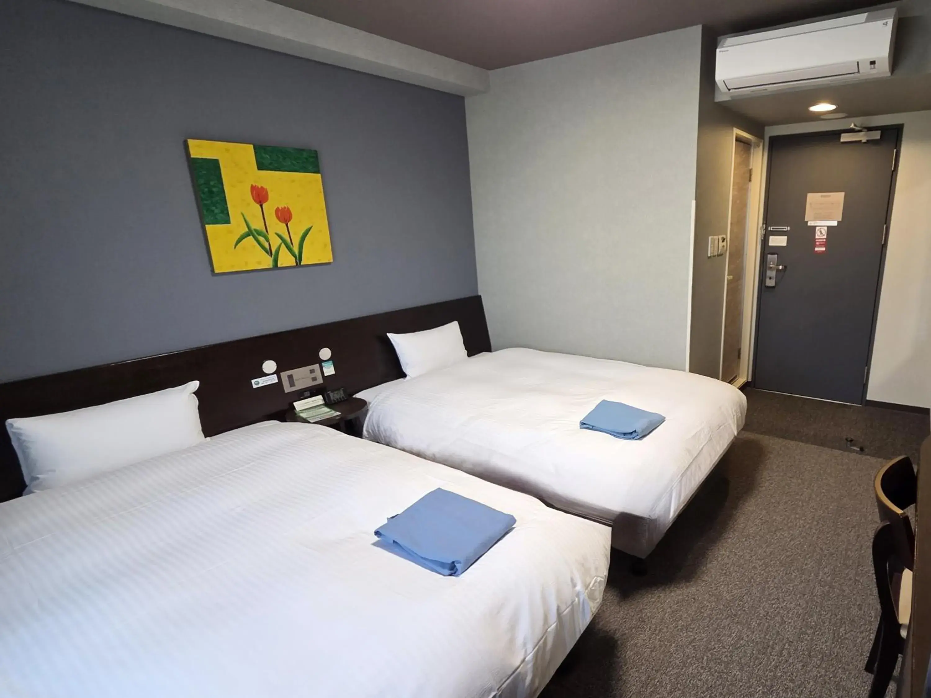 Comfort Twin Room - single occupancy - Non-Smoking in Hotel Route-Inn Odate Eki Minami Comfort Twin Room - single occupancy - Non-Smoking in Hotel Route-Inn Odate Eki Minami