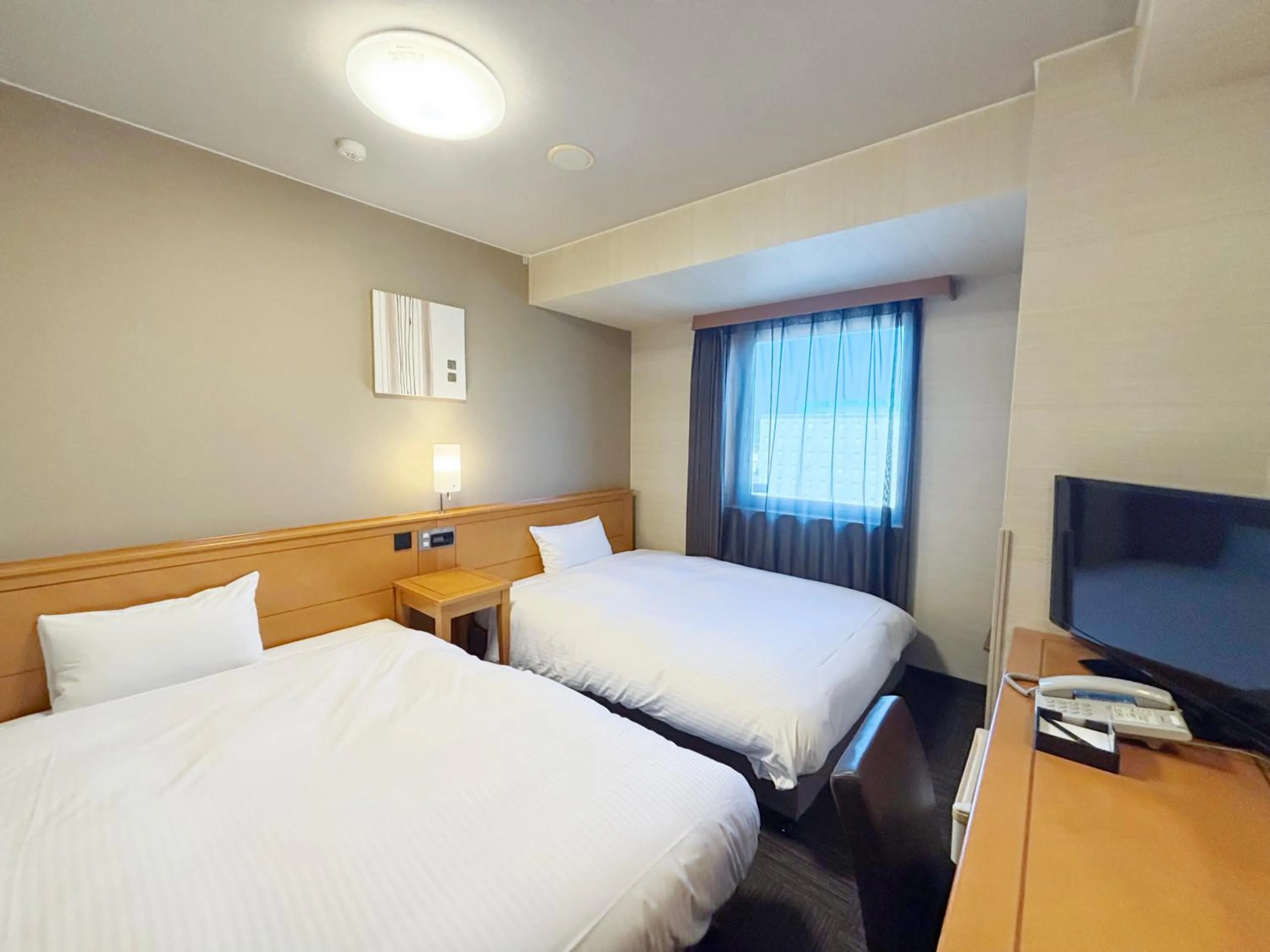 Photo of the whole room, Bed in Hotel Route-Inn Kakegawa Inter