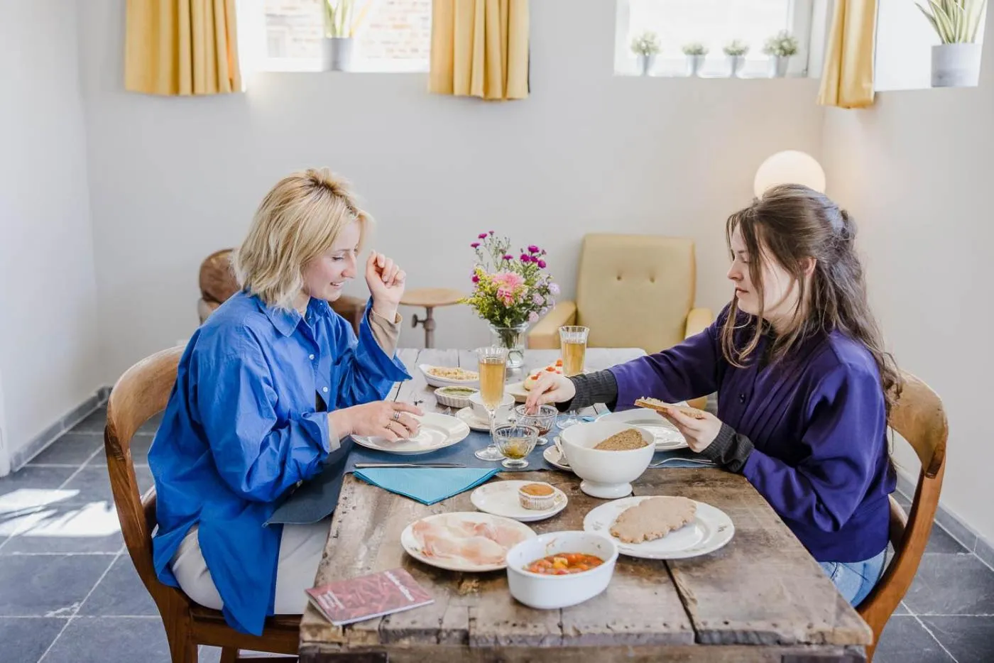 People in B&B Art.14