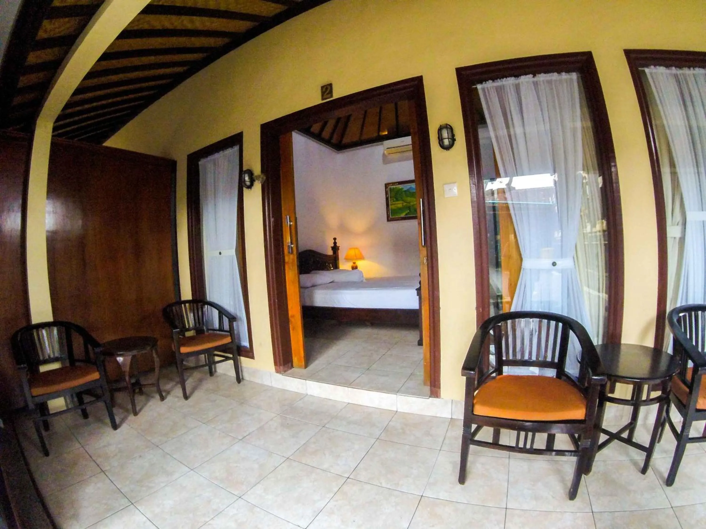 Balcony/Terrace in Putu Guest House