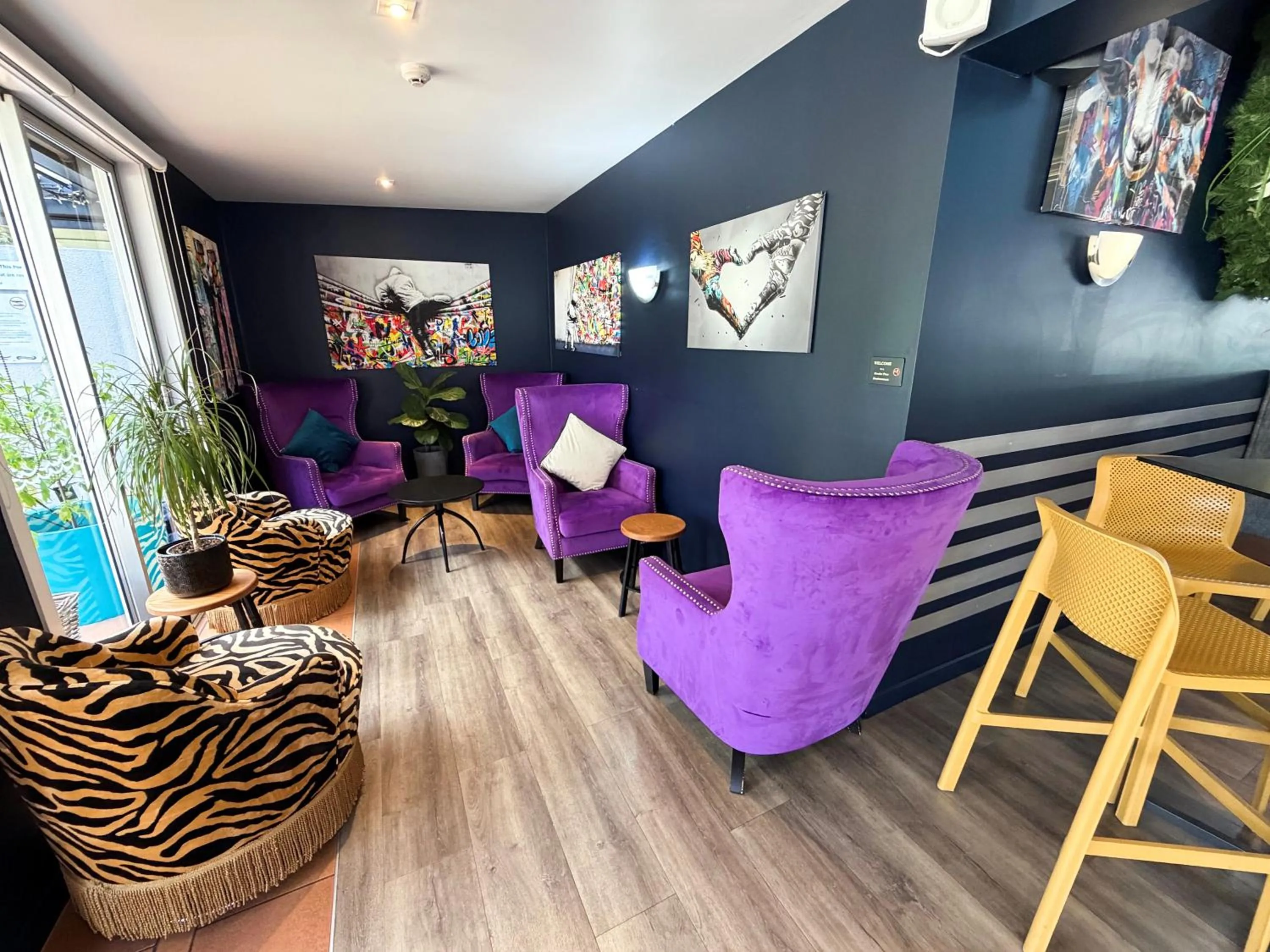 Lounge or bar in Tides Hotel