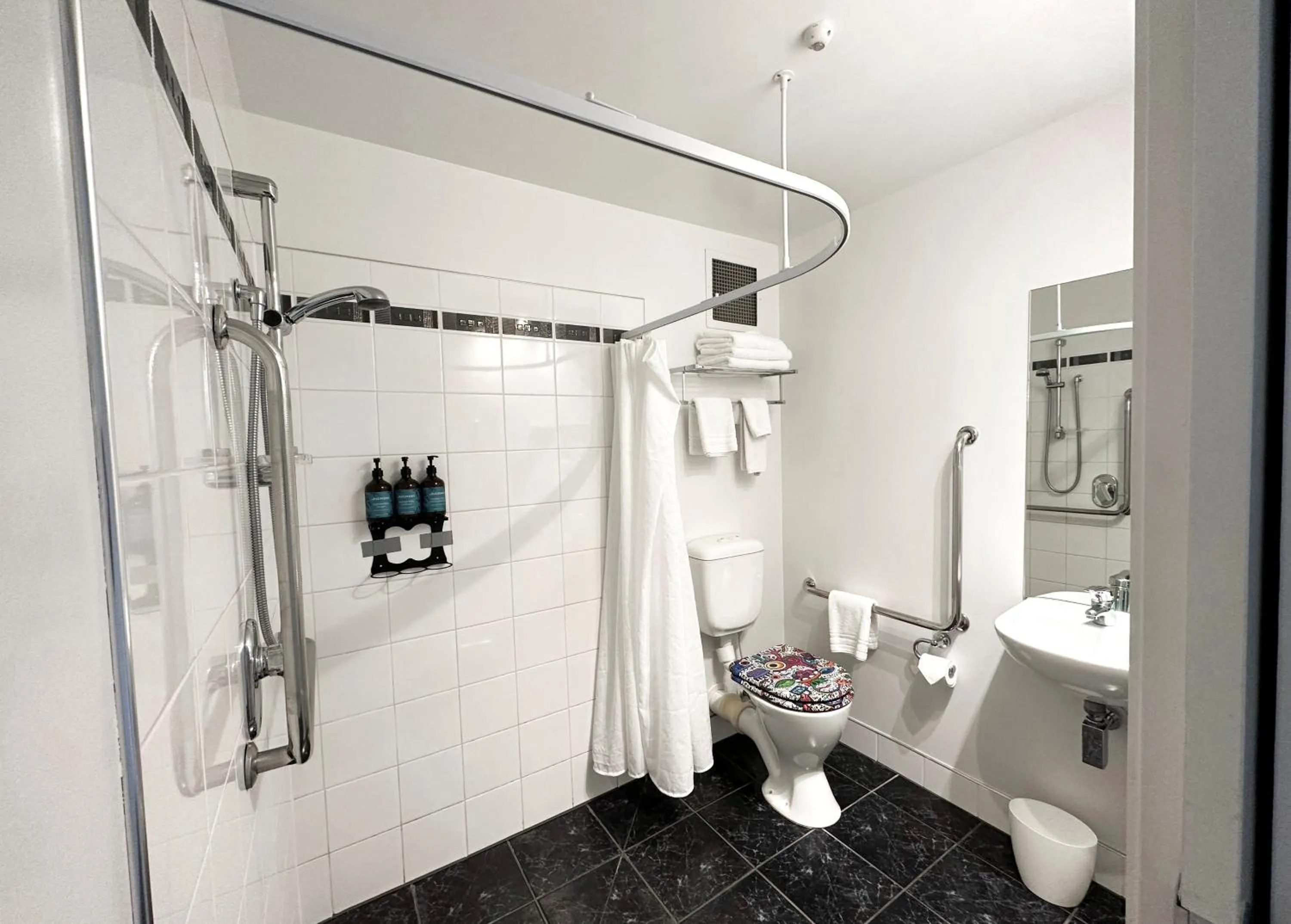 Bathroom in Tides Hotel