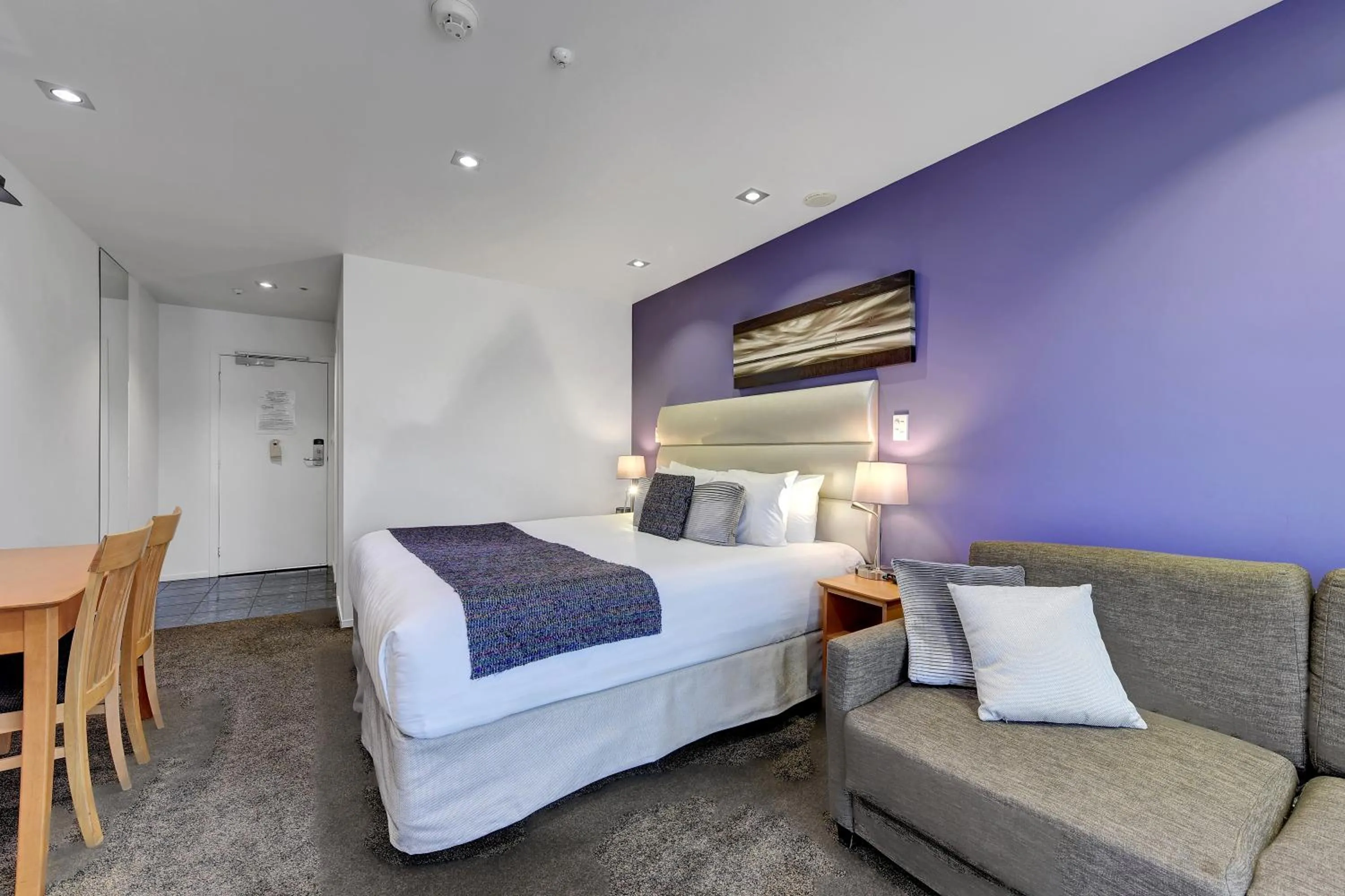 Executive Studio with Spa Shower in Tides Hotel