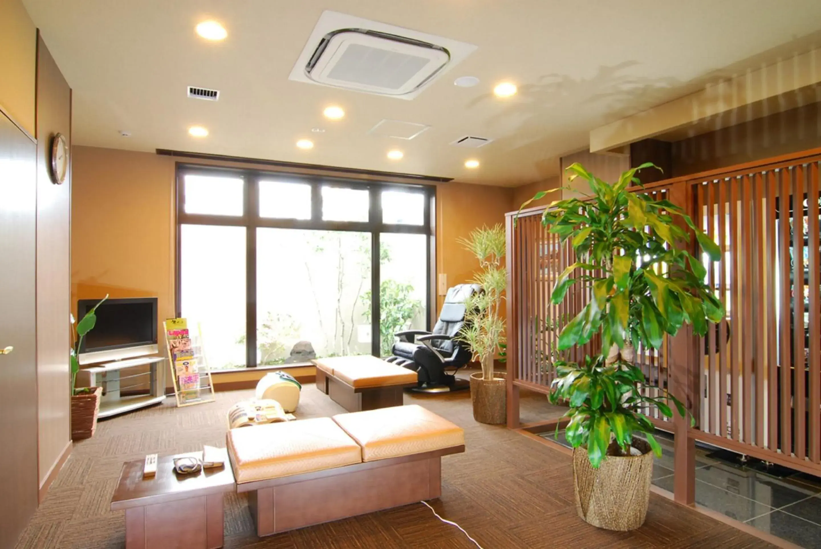 Spa and wellness centre/facilities in Hotel Route-Inn Shiojiri Spa and wellness centre/facilities in Hotel Route-Inn Shiojiri