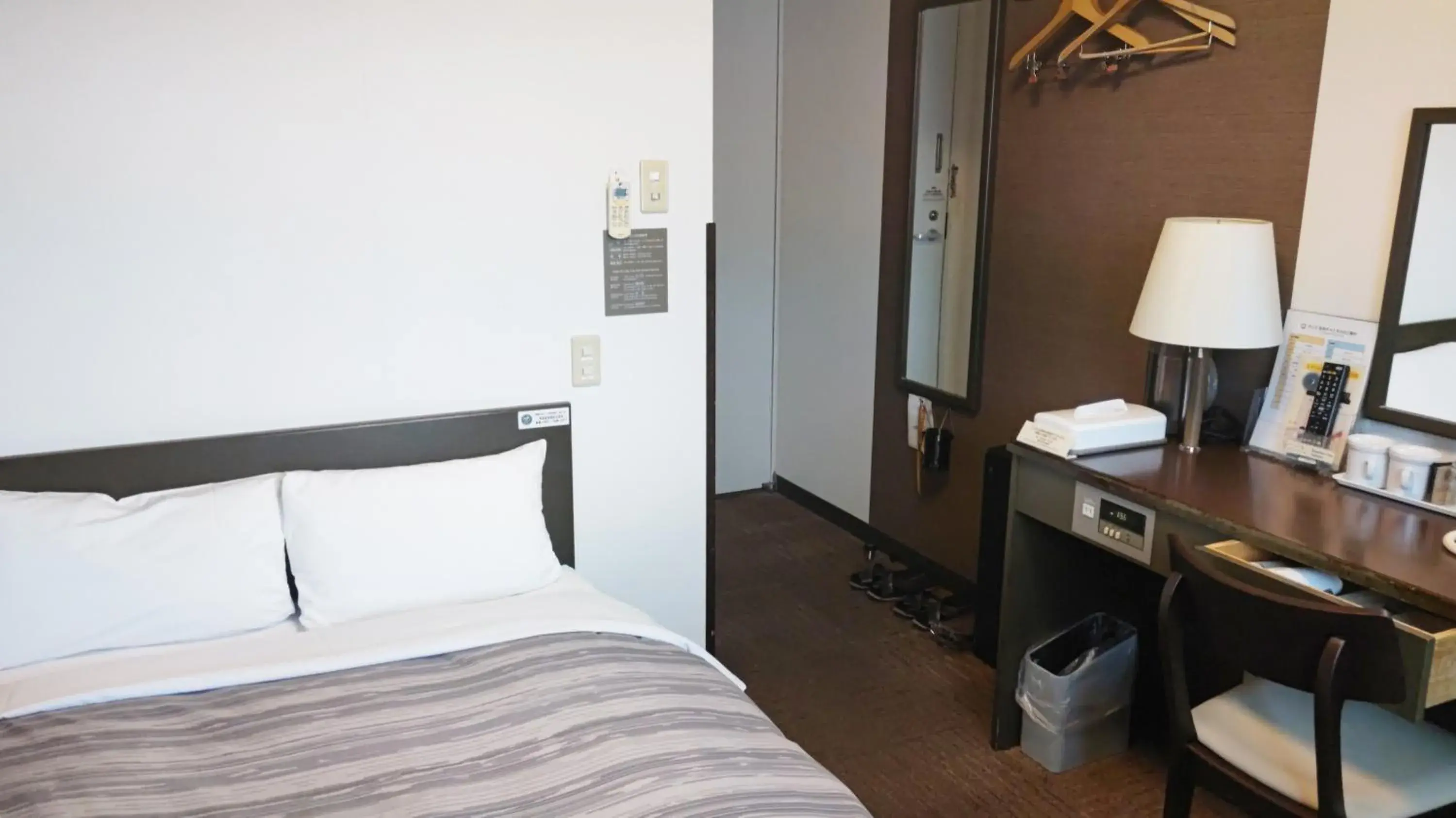 Photo of the whole room, Bed in Hotel Route-Inn Court Ina Photo of the whole room, Bed in Hotel Route-Inn Court Ina