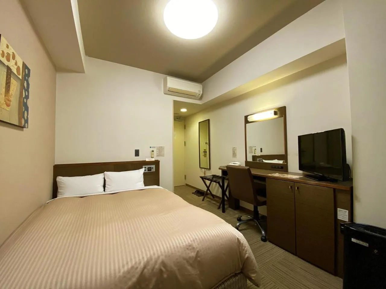 Photo of the whole room, Bed in Hotel Route-Inn Ina Inter