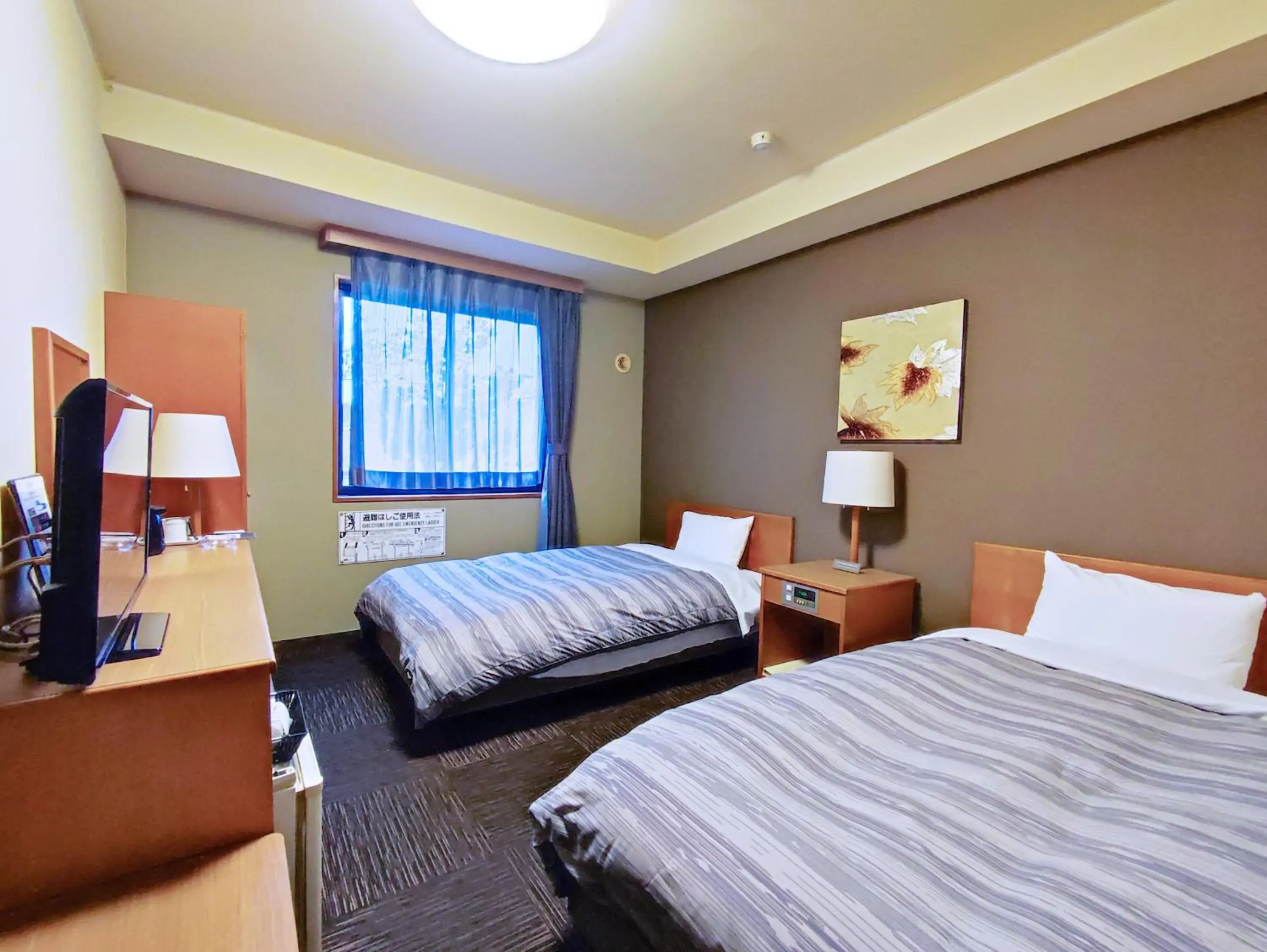 Twin Room - single occupancy - Non-Smoking in Hotel Route-Inn Court Azumino Toyoshina Ekiminami Twin Room - single occupancy - Non-Smoking in Hotel Route-Inn Court Azumino Toyoshina Ekiminami
