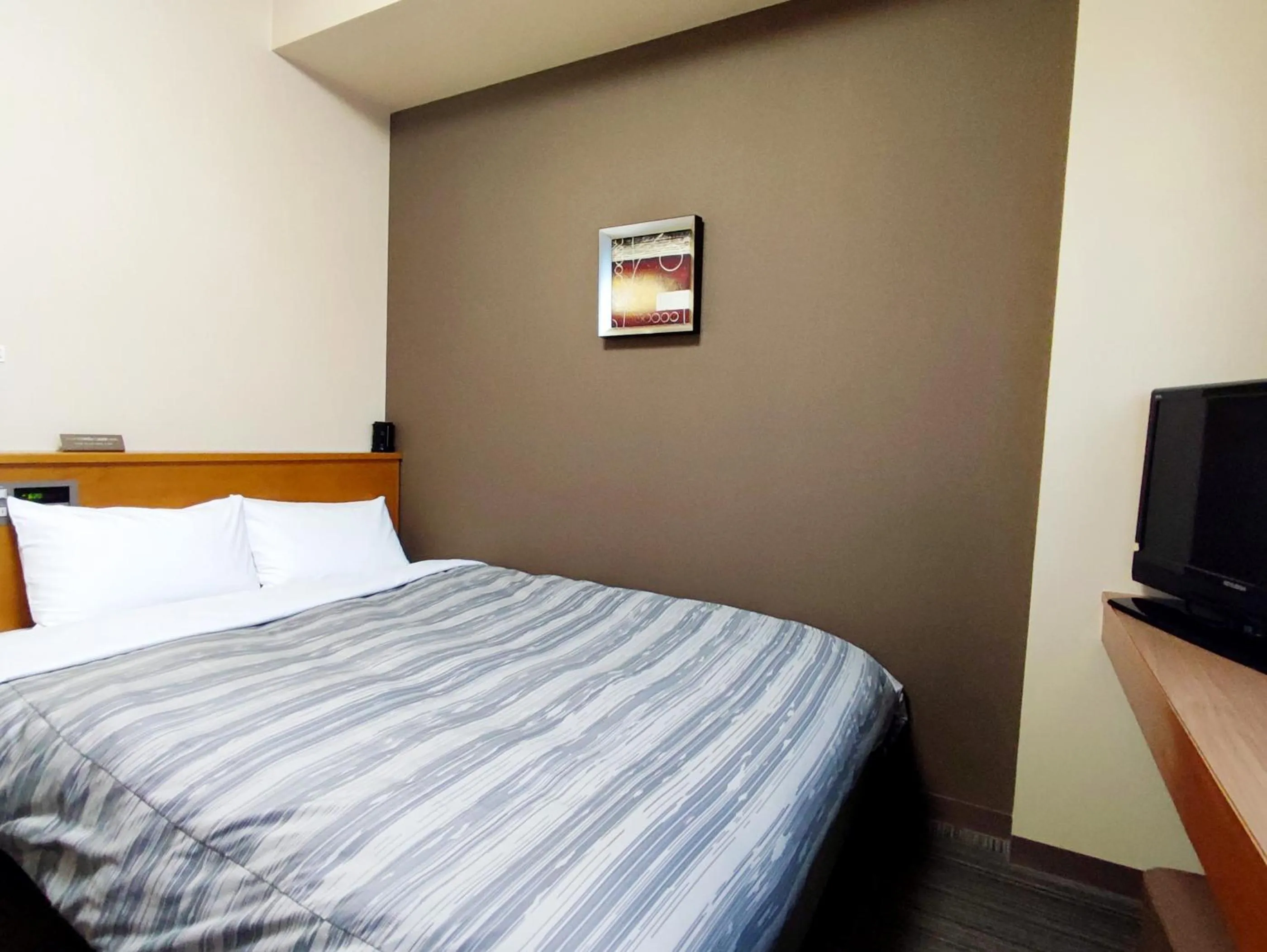 Photo of the whole room, Bed in Hotel Route-Inn Court Azumino Toyoshina Ekiminami