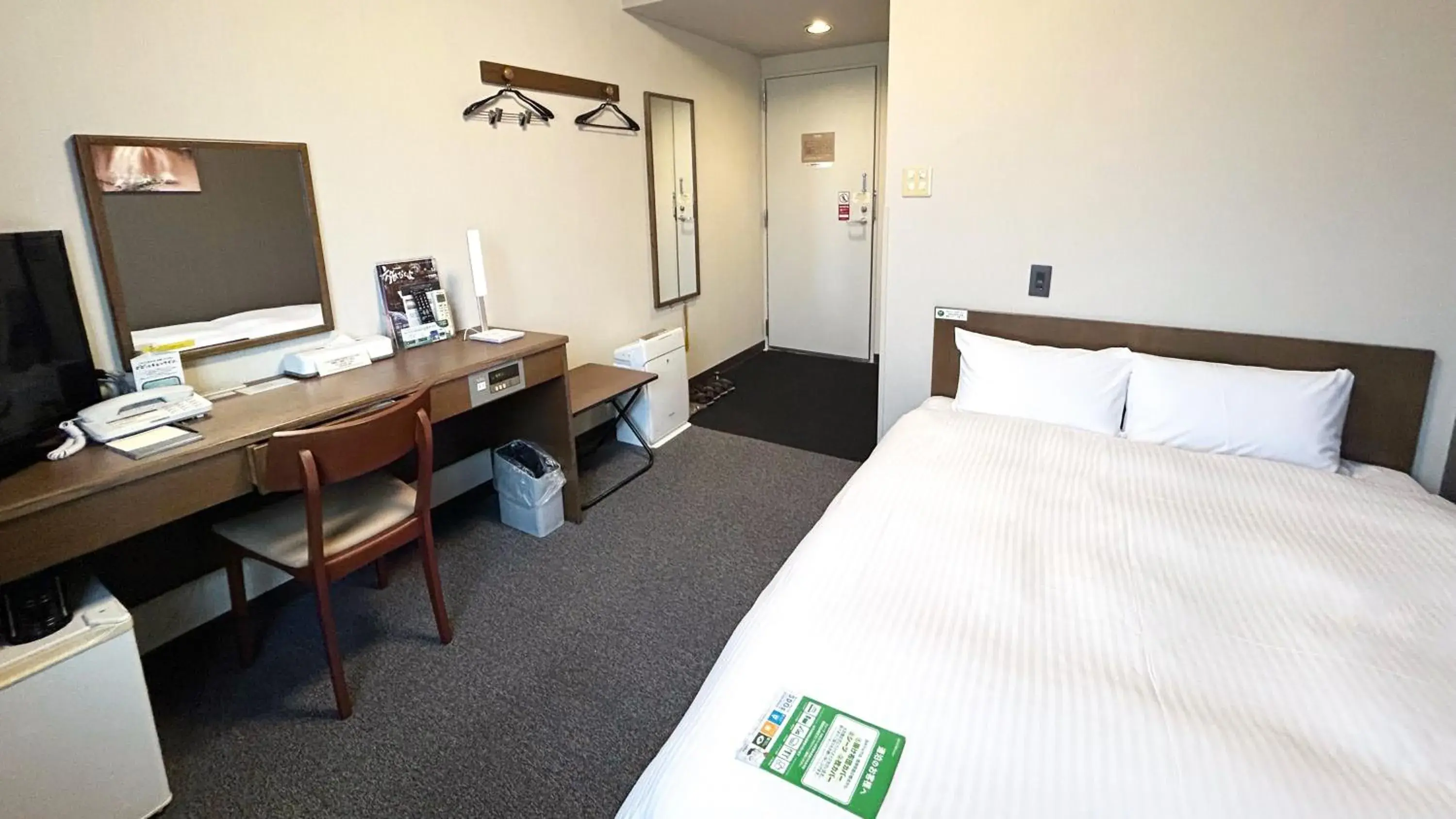 Photo of the whole room, Bed in Hotel Route-Inn Myoko Arai Photo of the whole room, Bed in Hotel Route-Inn Myoko Arai