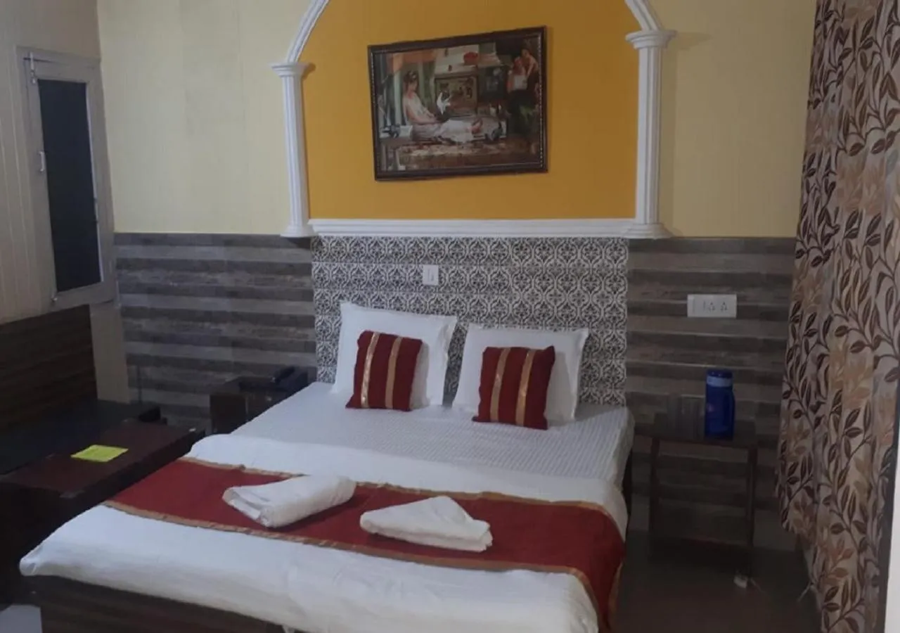 Bedroom in Hotel Ishan
