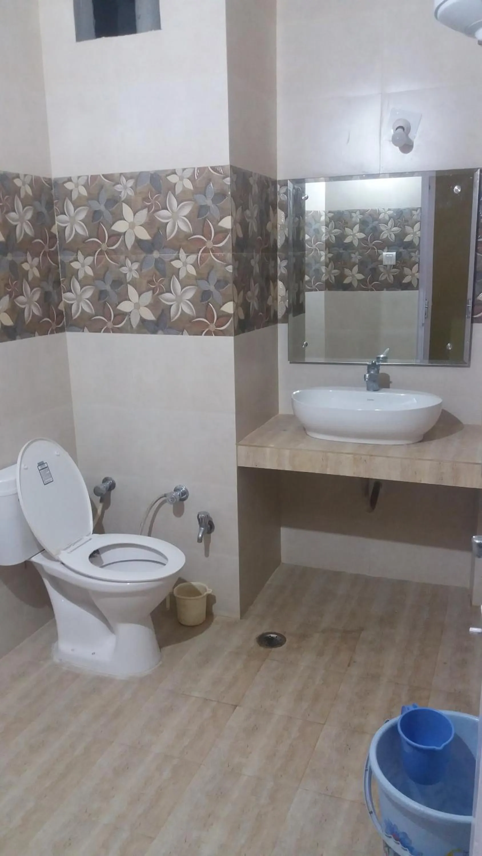 Toilet in Hotel Ishan