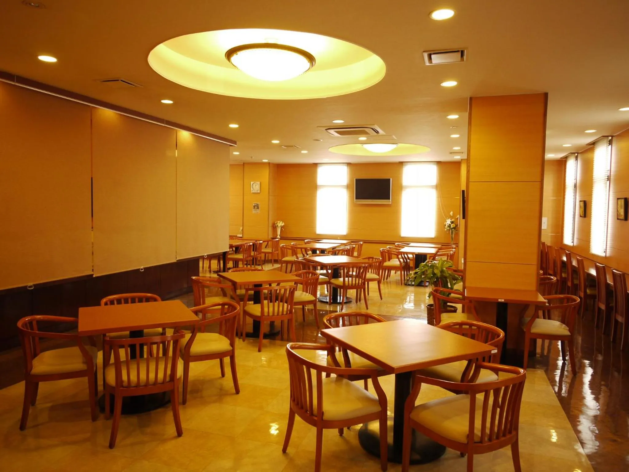 Restaurant/places to eat in Hotel Route-Inn Chiryu -Kokudou 1 Gou-