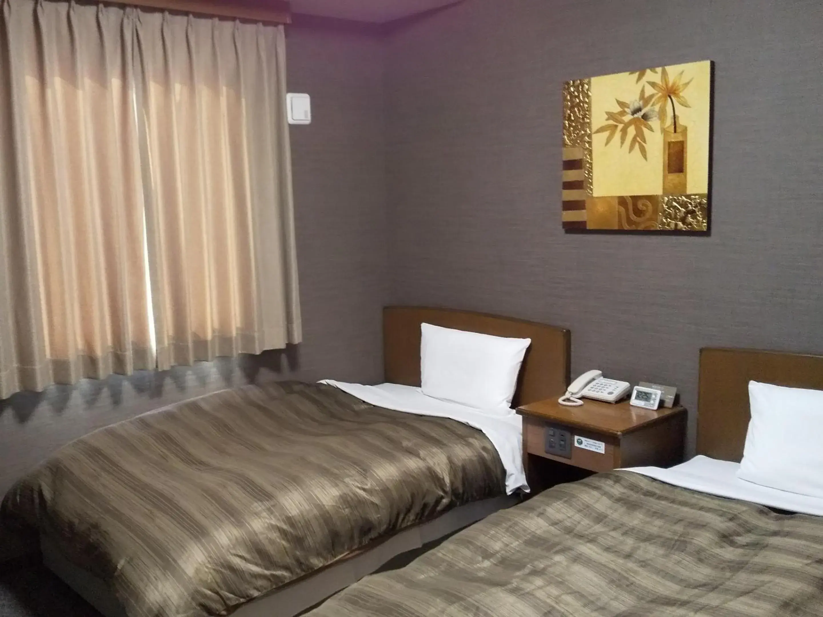 Photo of the whole room, Bed in Hotel Route-Inn Tsu Ekiminami -Kokudo23gou- Photo of the whole room, Bed in Hotel Route-Inn Tsu Ekiminami -Kokudo23gou-