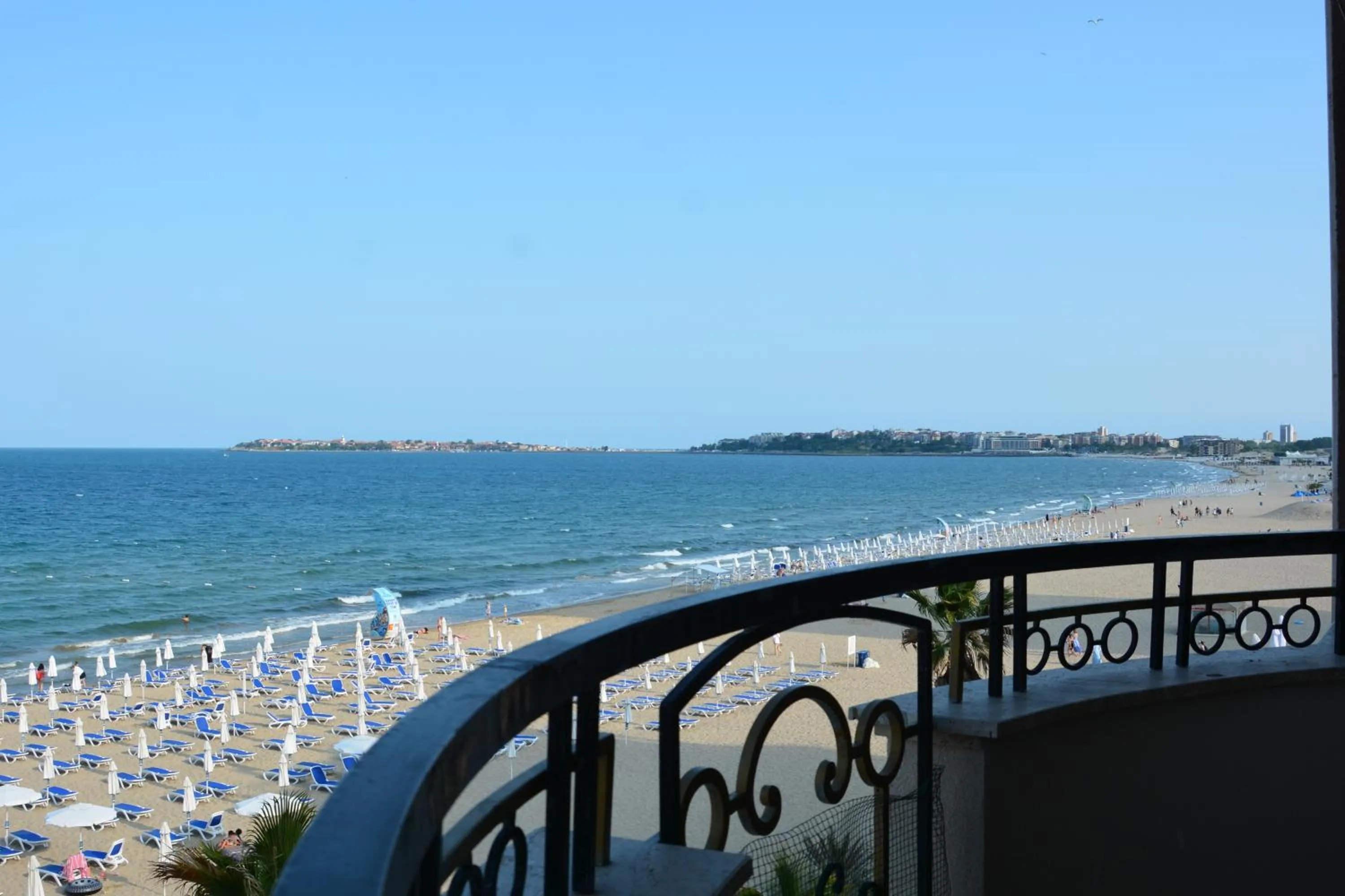 Golden Rainbow Beach Hotel