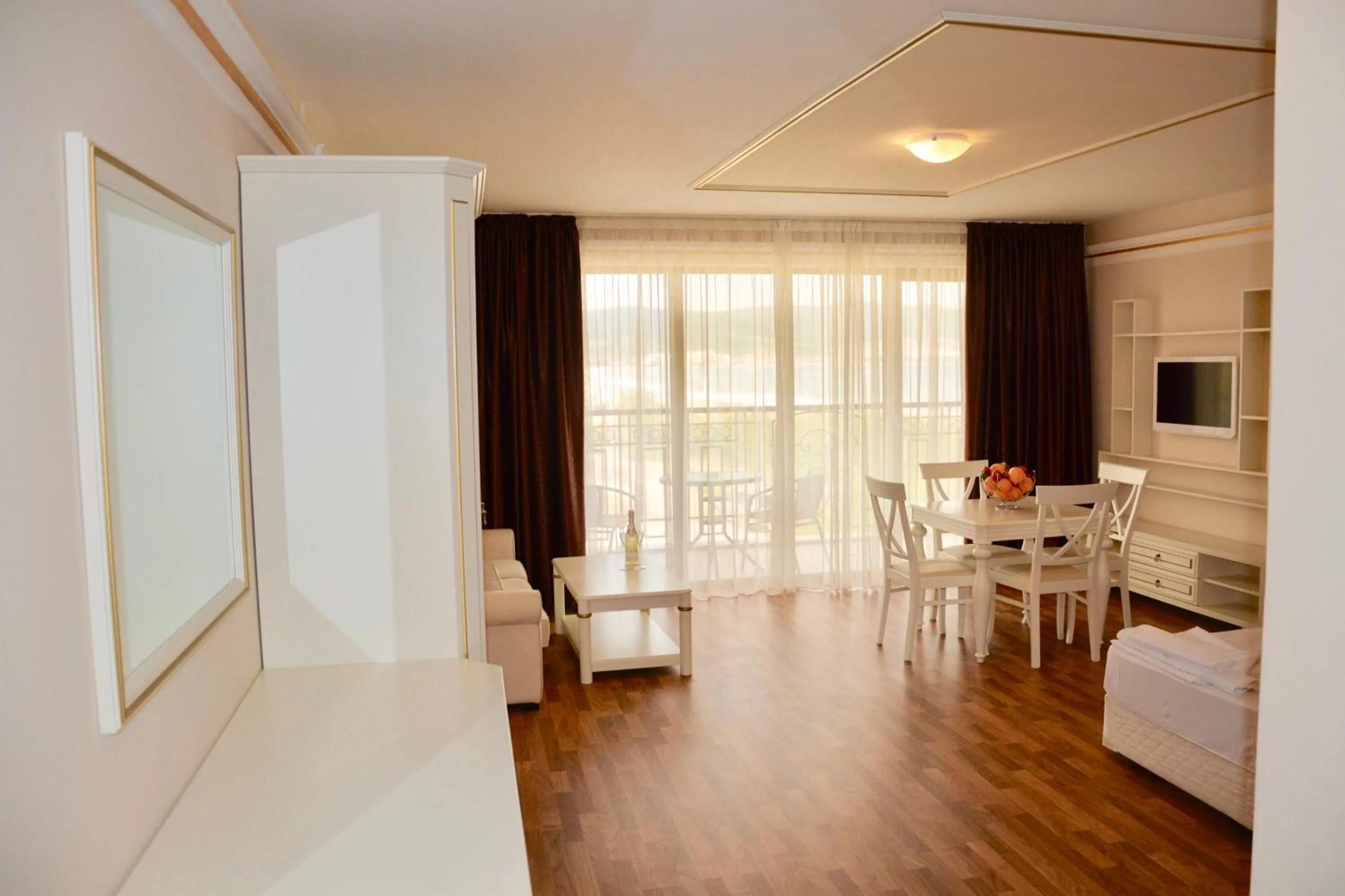 Balcony/Terrace in Golden Rainbow Beach Hotel