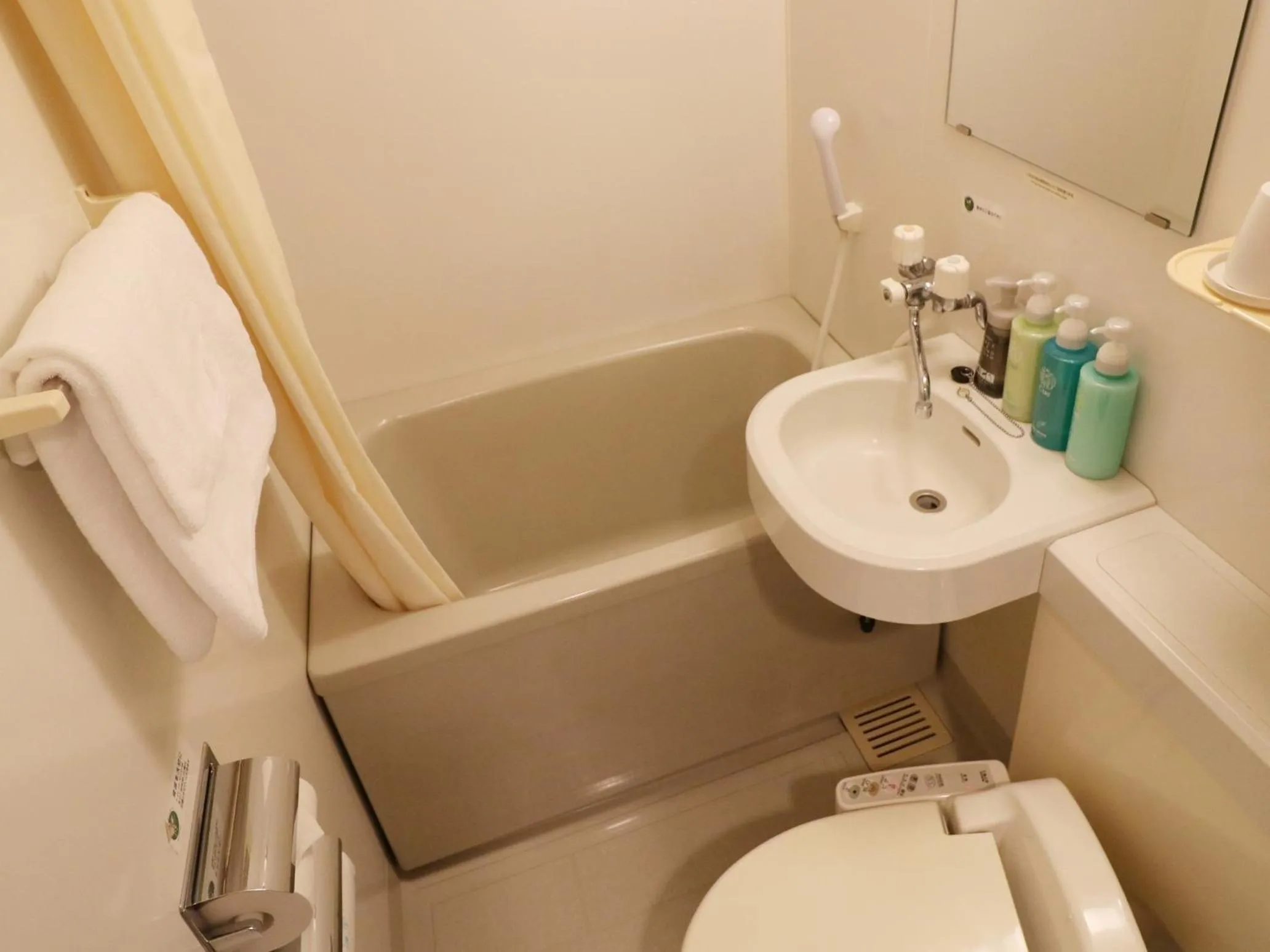 Bathroom in Hotel Route-Inn Nagaoka Inter