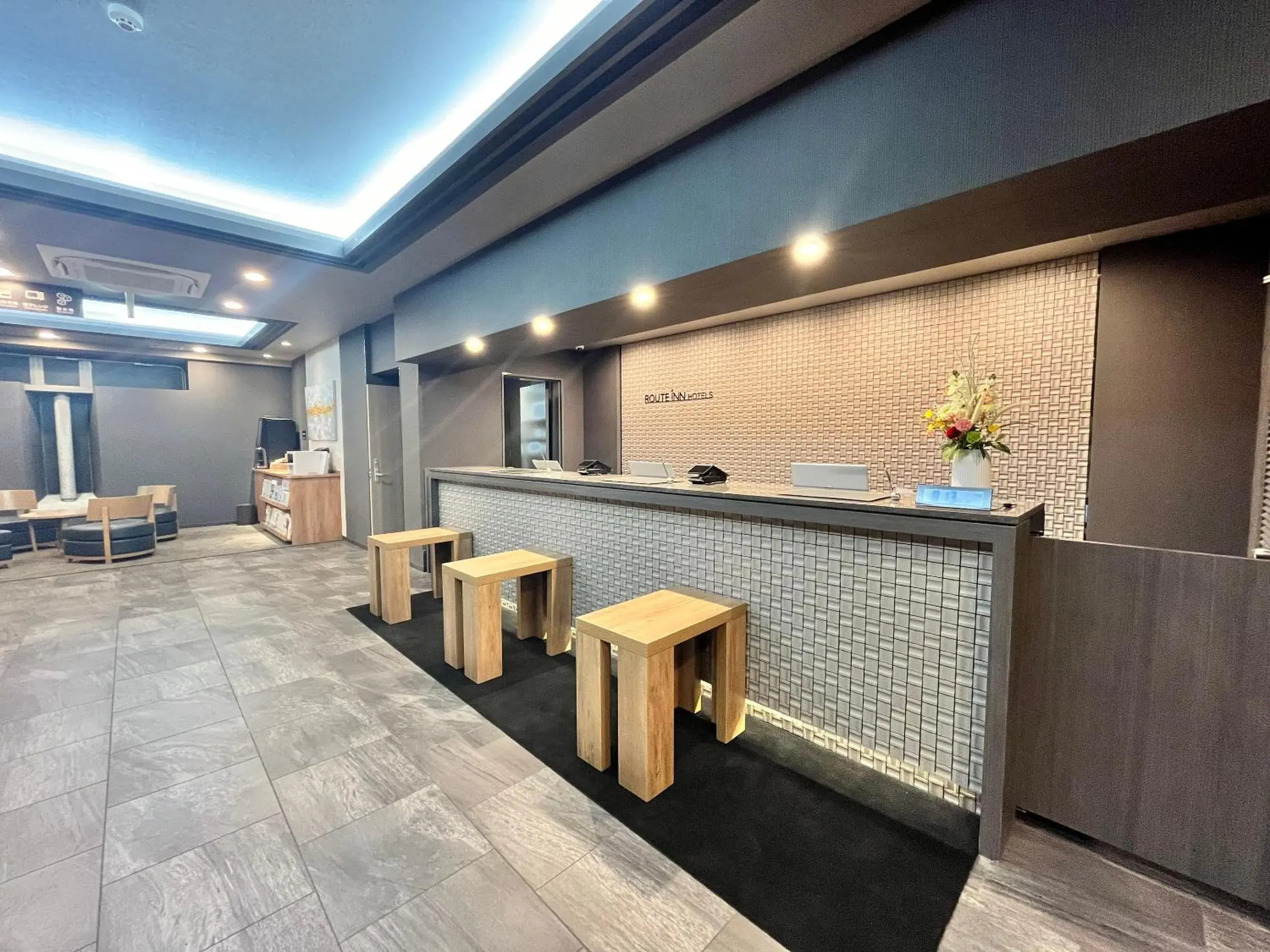 Lobby or reception in Hotel Route-Inn Nagaoka Ekimae Lobby or reception in Hotel Route-Inn Nagaoka Ekimae