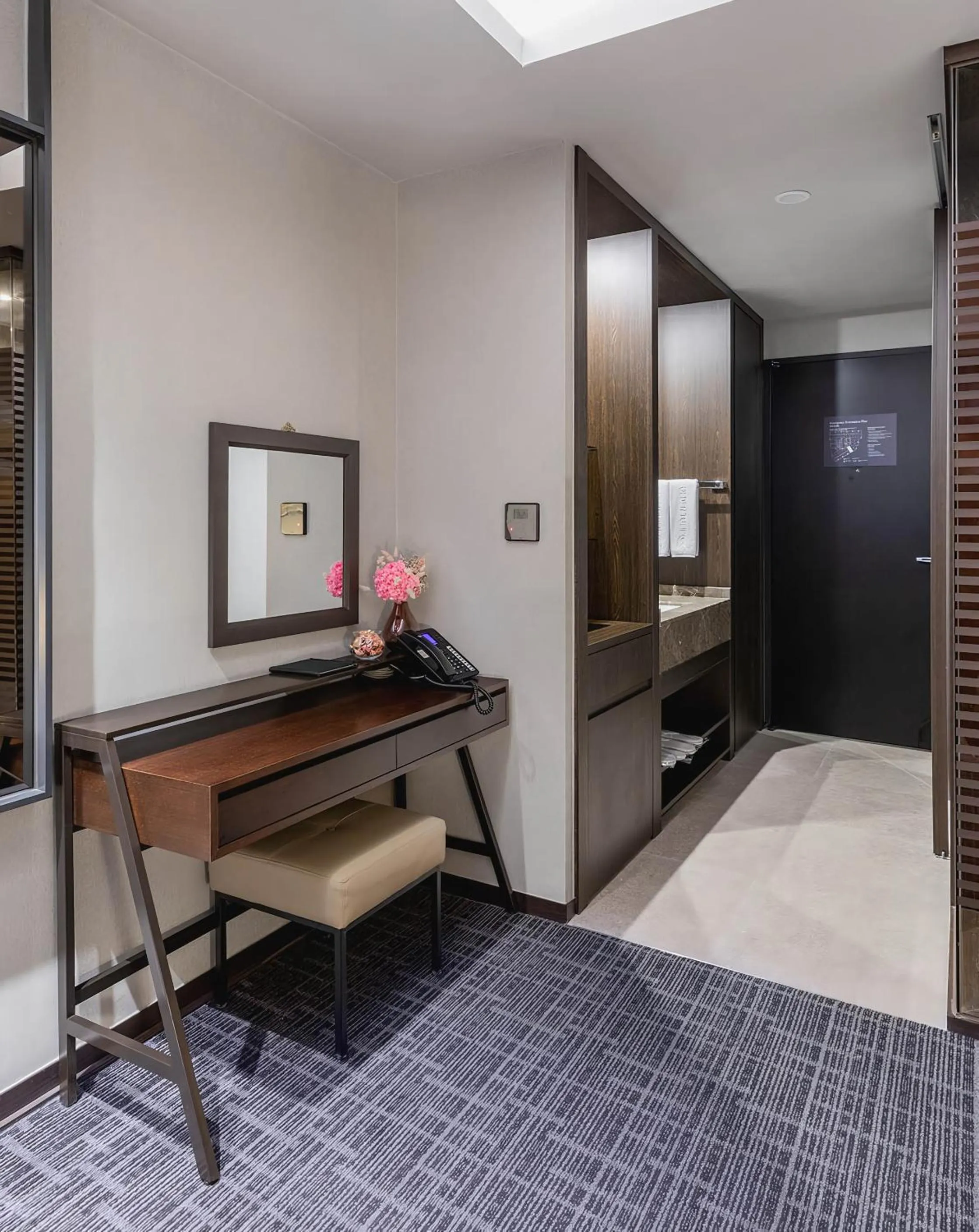 Golden Tulip Ever Yongin Hotel