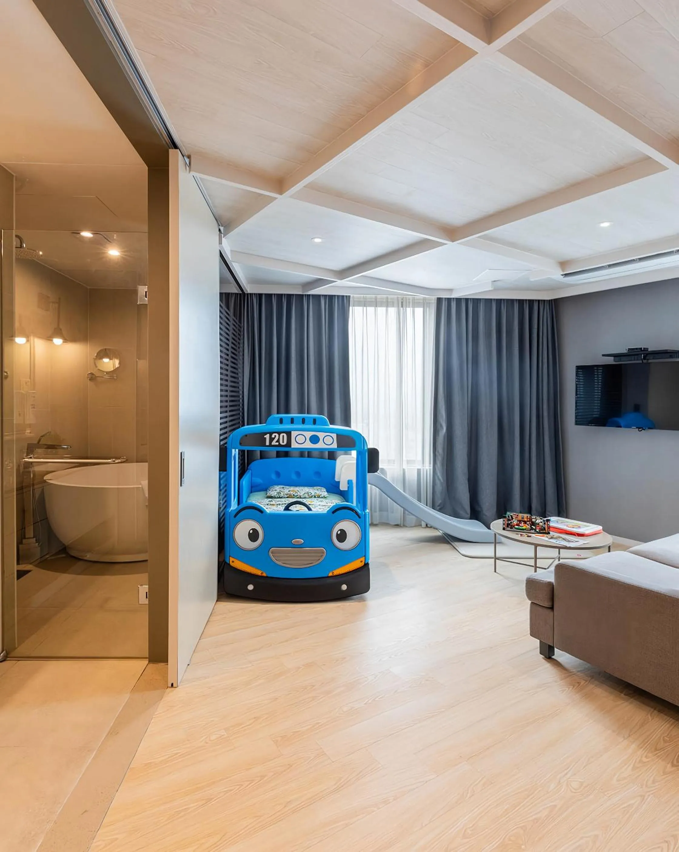 Golden Tulip Ever Yongin Hotel