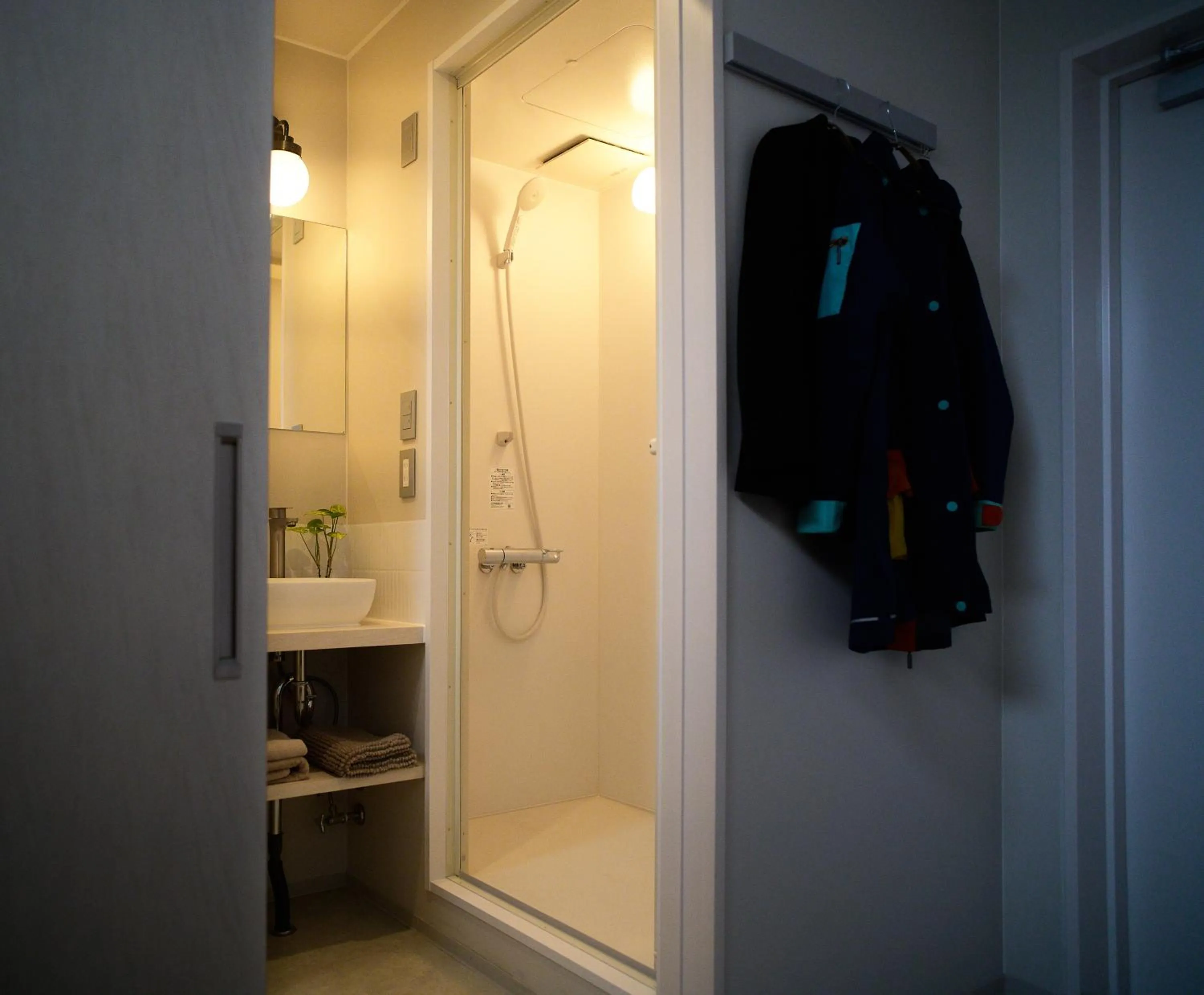 Shower in Hostel Casa Noda