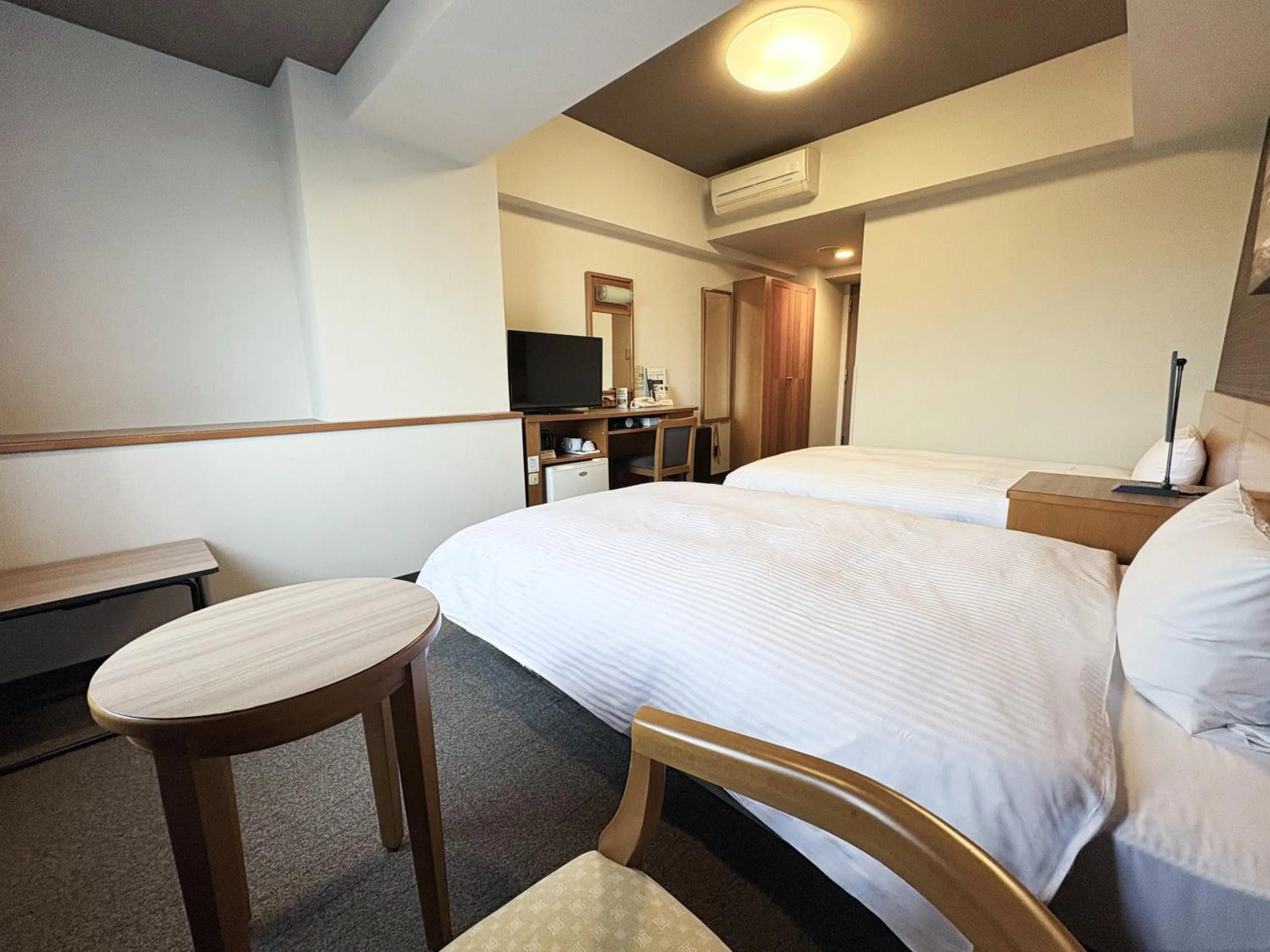 Photo of the whole room, Bed in Hotel Route-Inn Nishinasuno