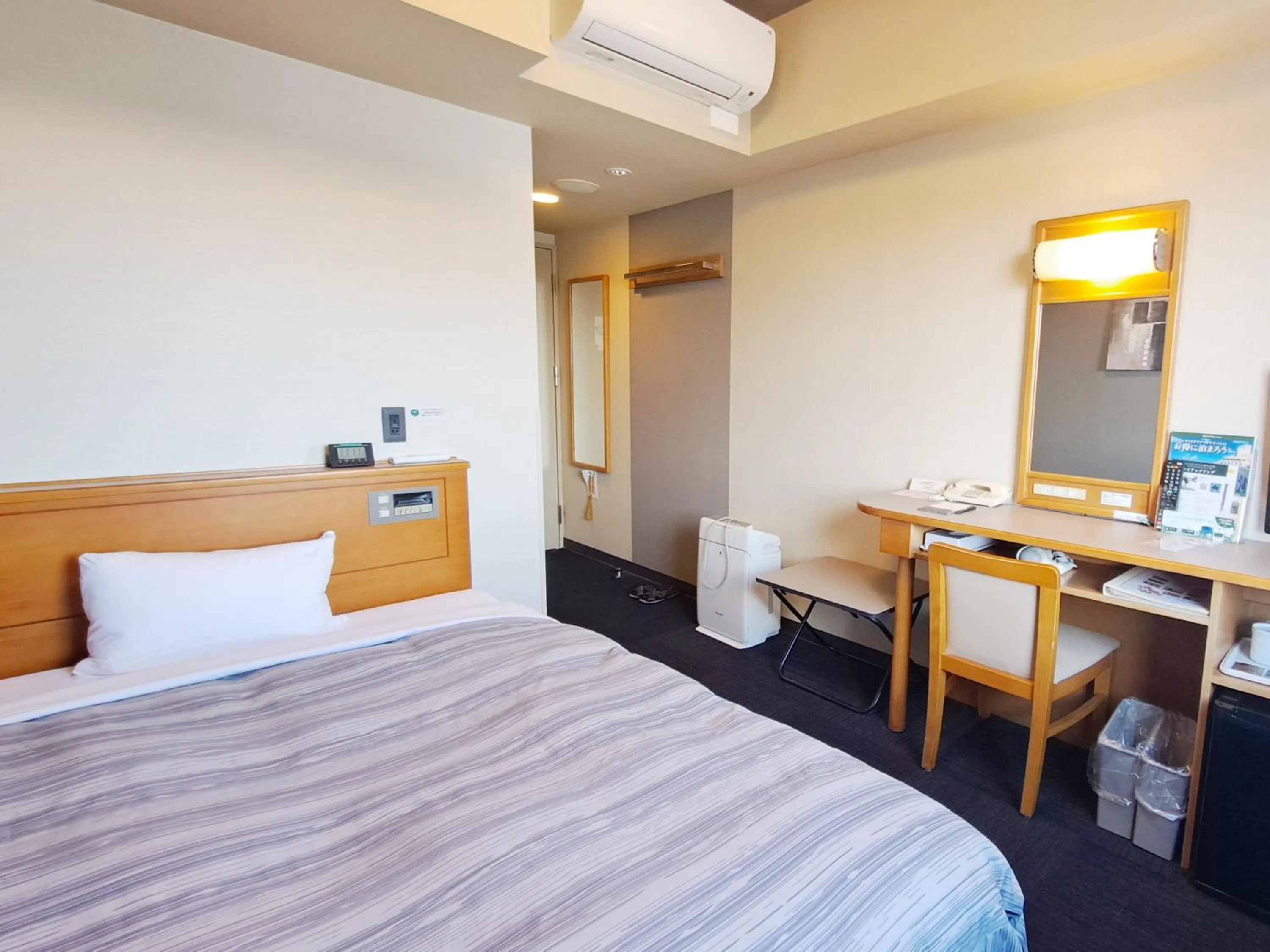 Photo of the whole room, Bed in Hotel Route-Inn Mooka