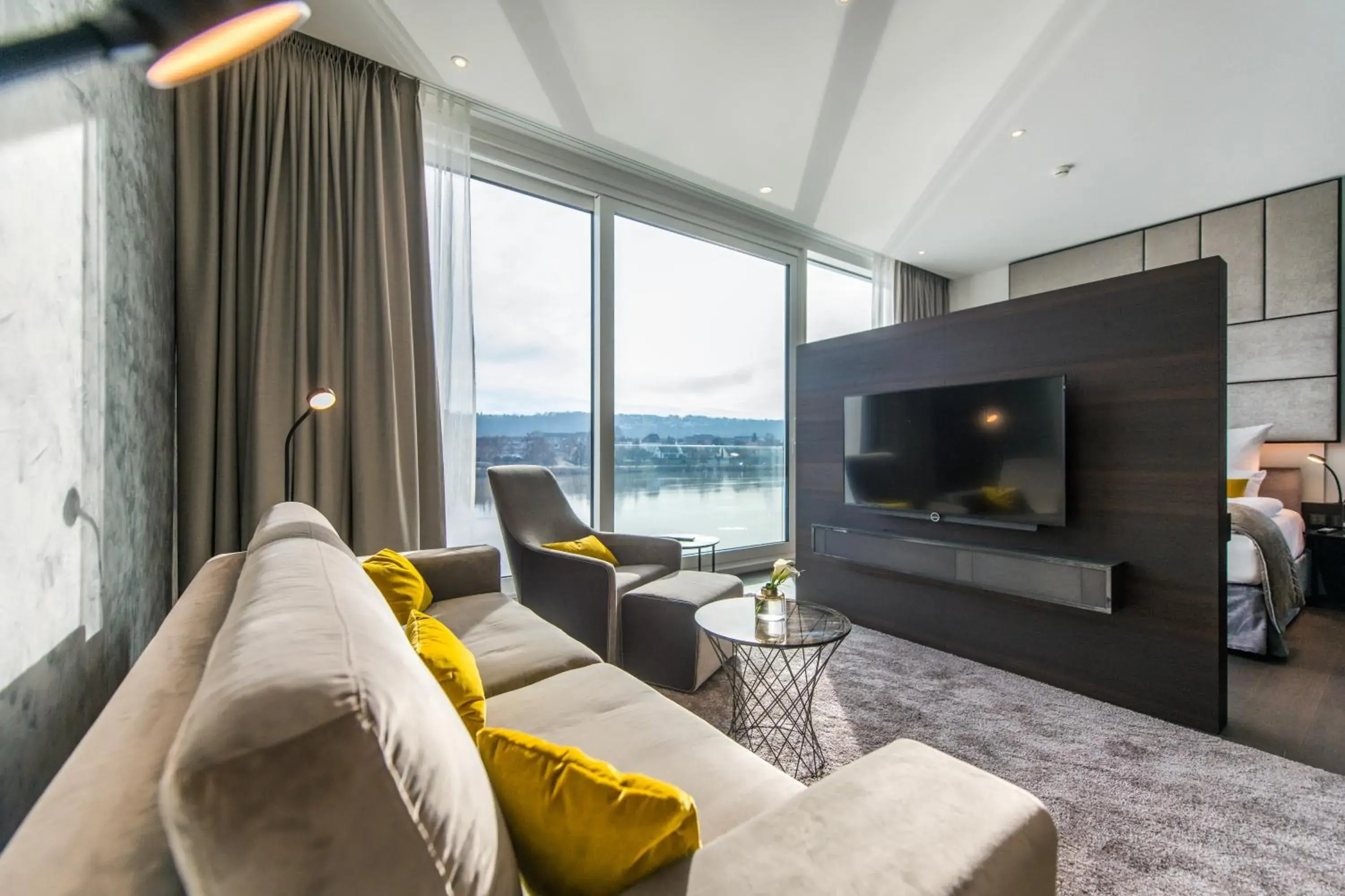 Suite with River View - single occupancy in FÄHRHAUS Koblenz Suite with River View - single occupancy in FÄHRHAUS Koblenz