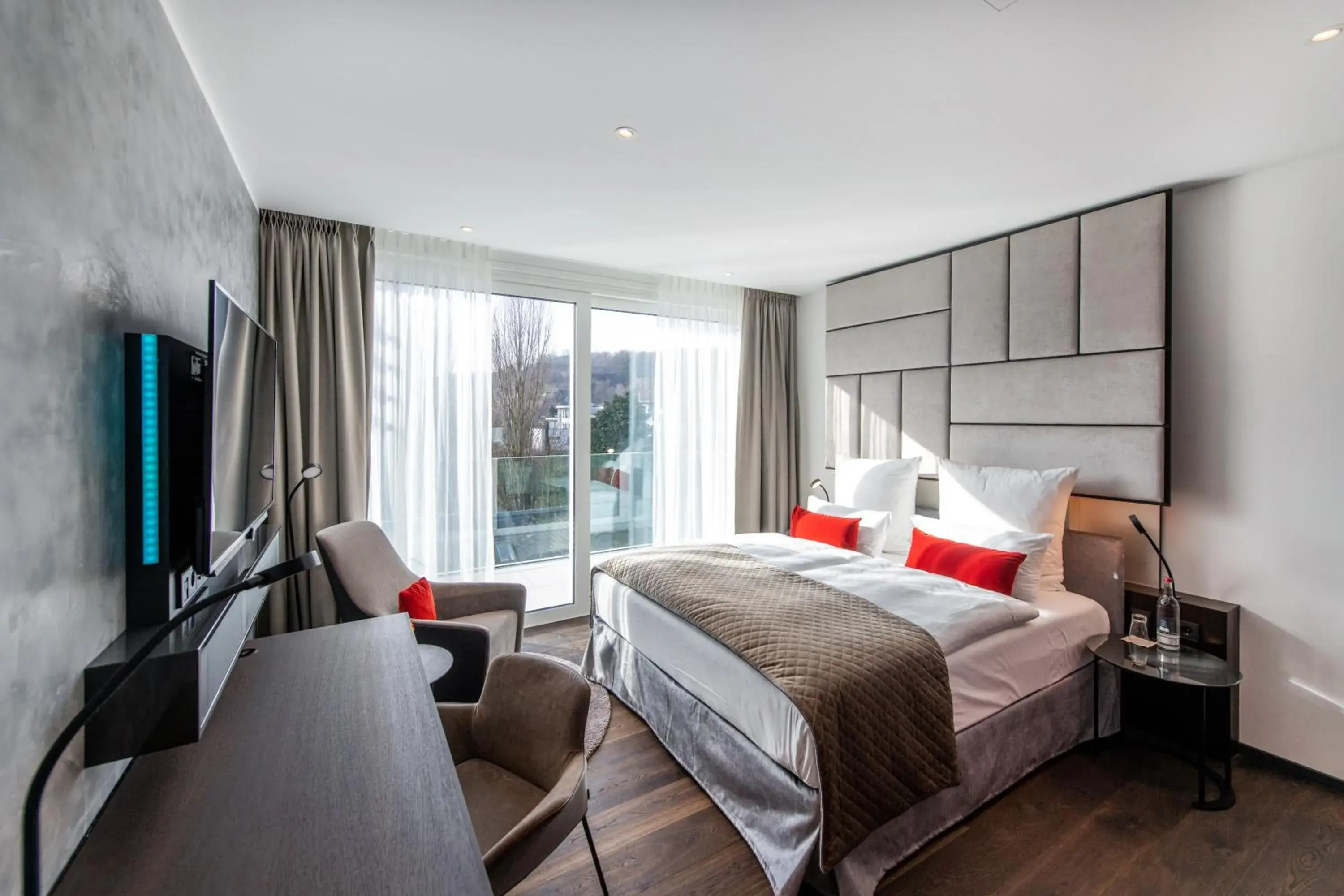 Double Room with Balcony - single occupancy in FÄHRHAUS Koblenz Double Room with Balcony - single occupancy in FÄHRHAUS Koblenz