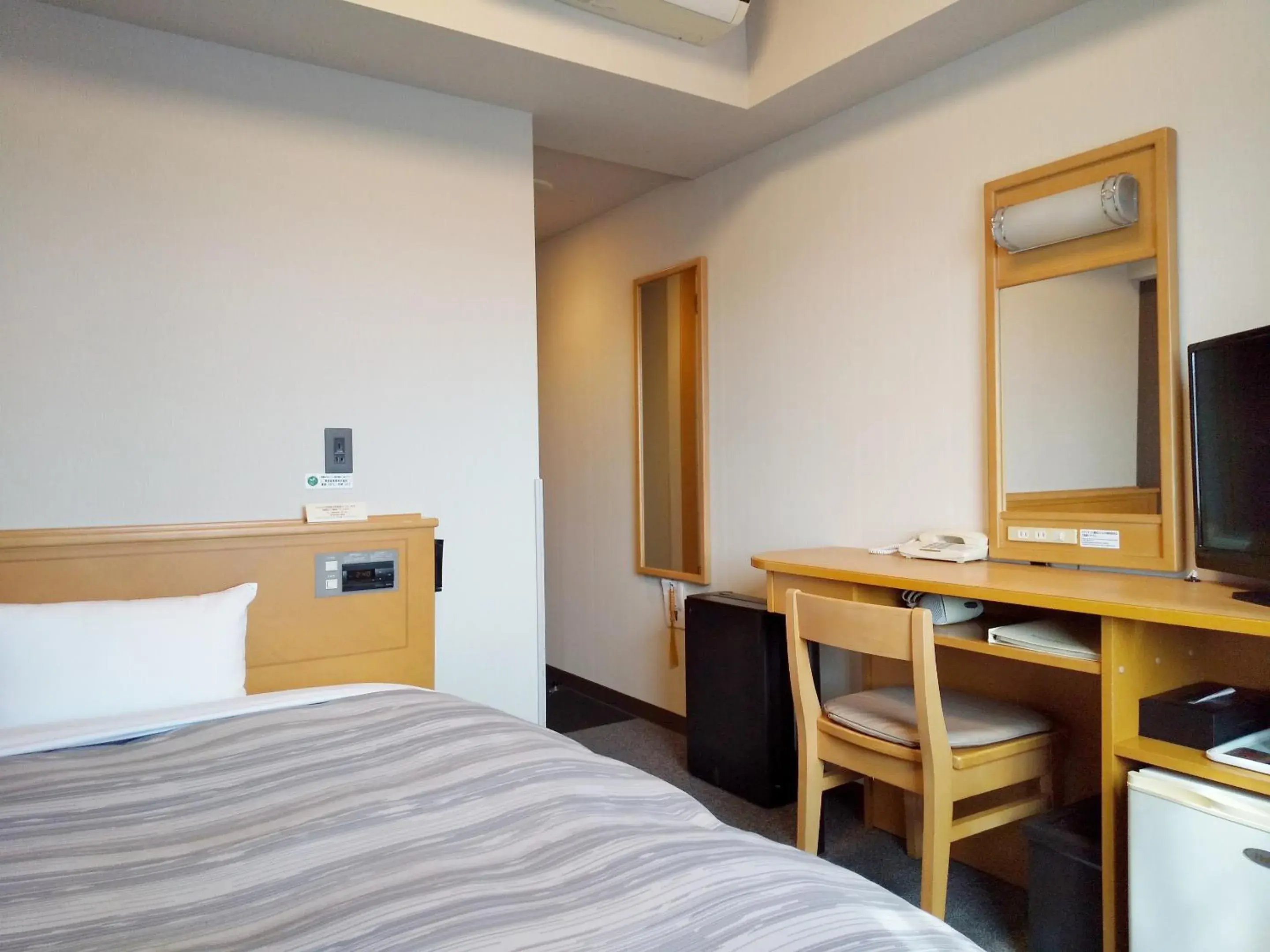 Single Room - single occupancy - Non-Smoking in Hotel Route-Inn Sanofujioka Inter Single Room - single occupancy - Non-Smoking in Hotel Route-Inn Sanofujioka Inter