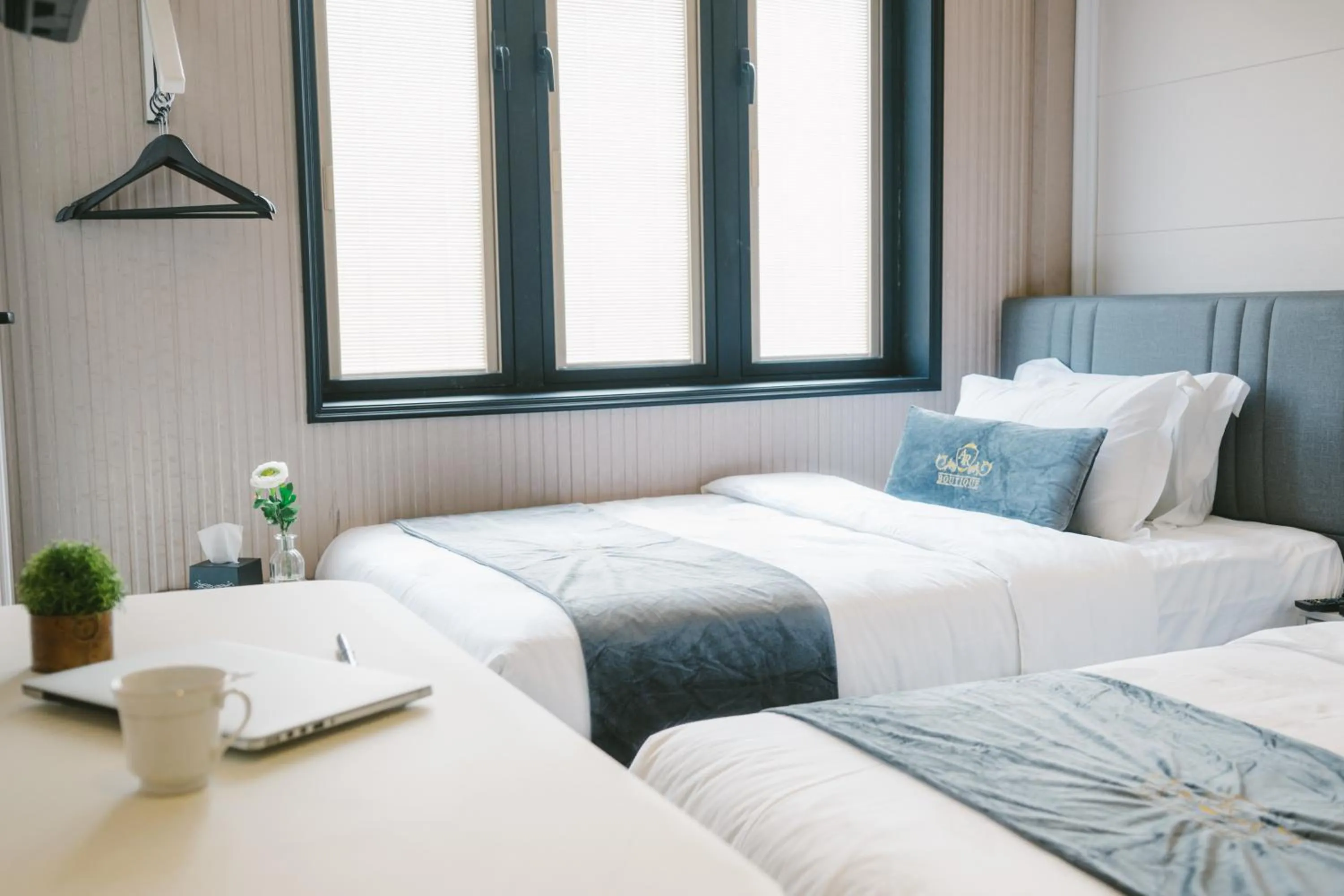 Bed in A&R Boutique Hotel