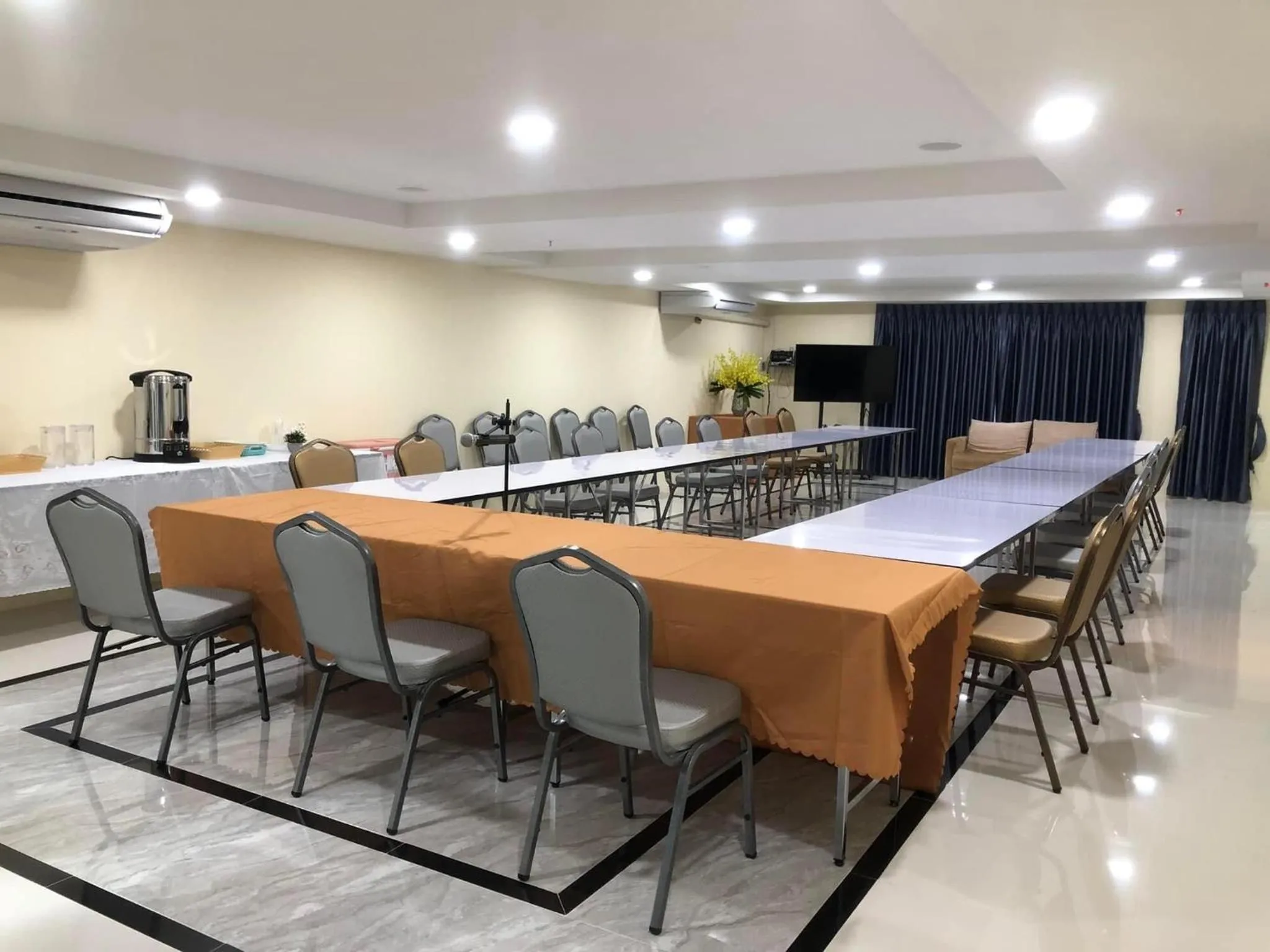 Meeting/conference room in The Lux Ladprao 10