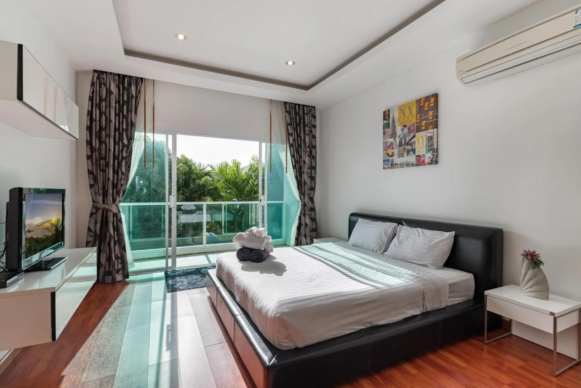 Floor plan, Bed in Trixie Town House 2 With Private Pool