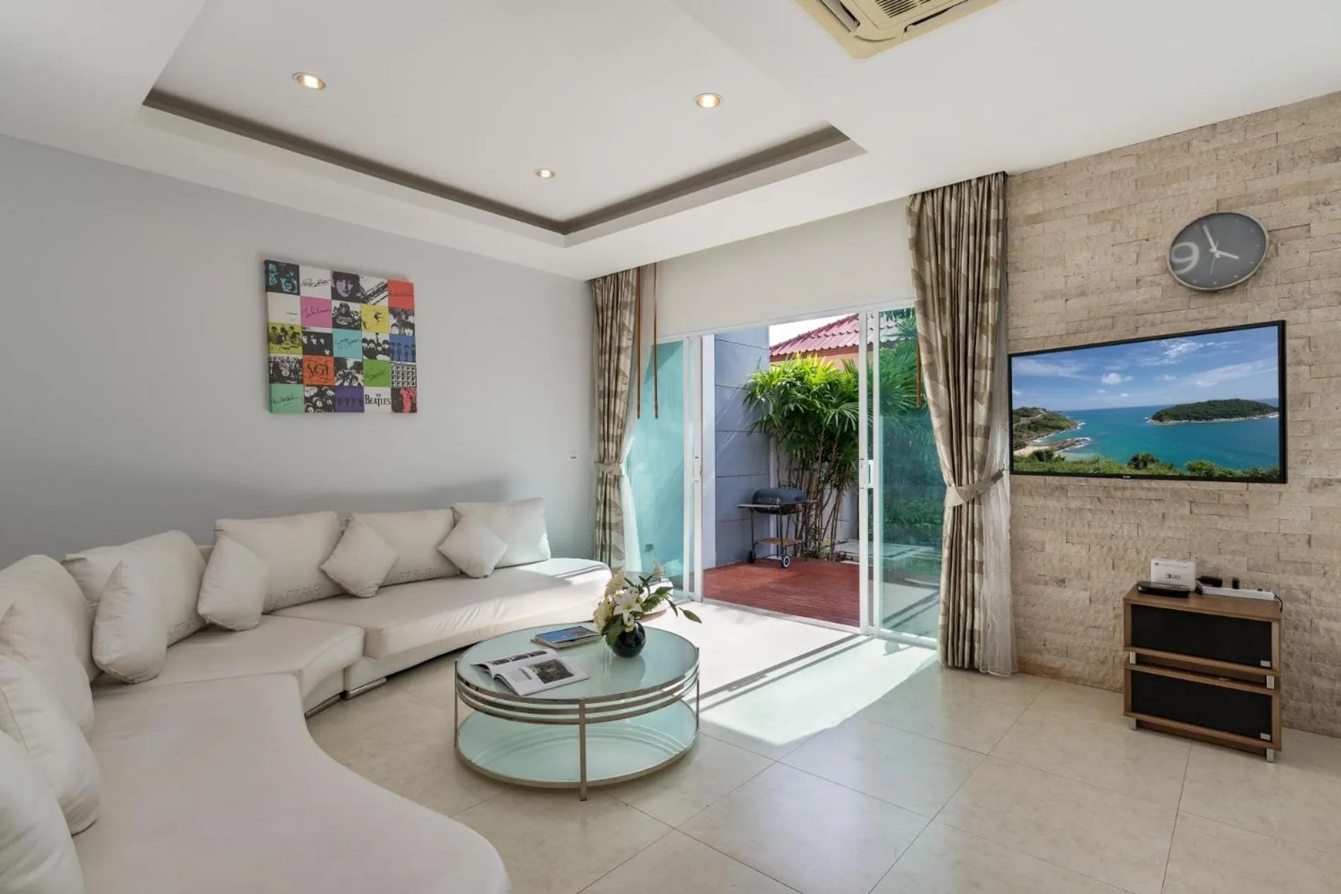 Floor plan in Trixie Town House 2 With Private Pool