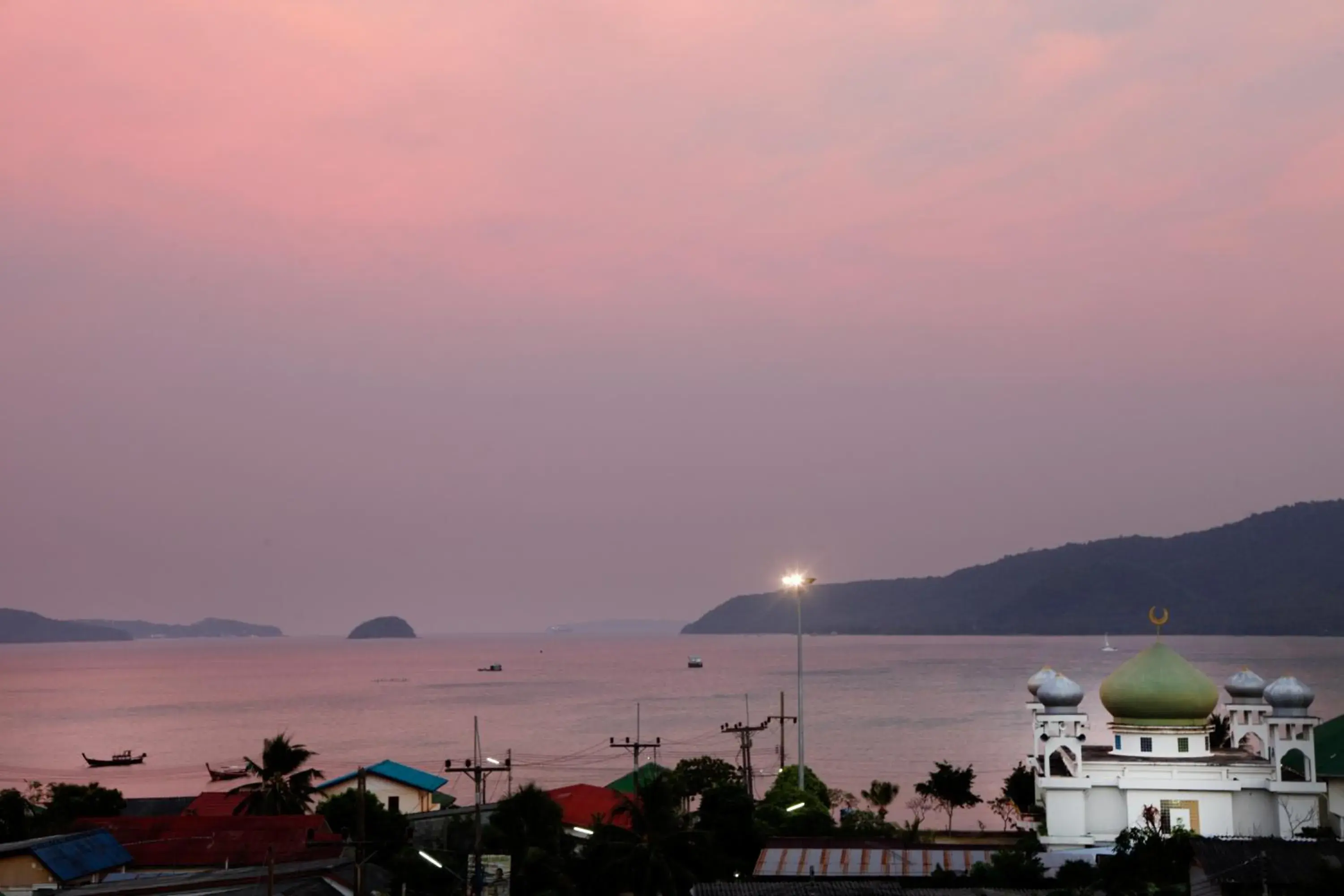 Property building in Raya Rawai Place Property building in Raya Rawai Place