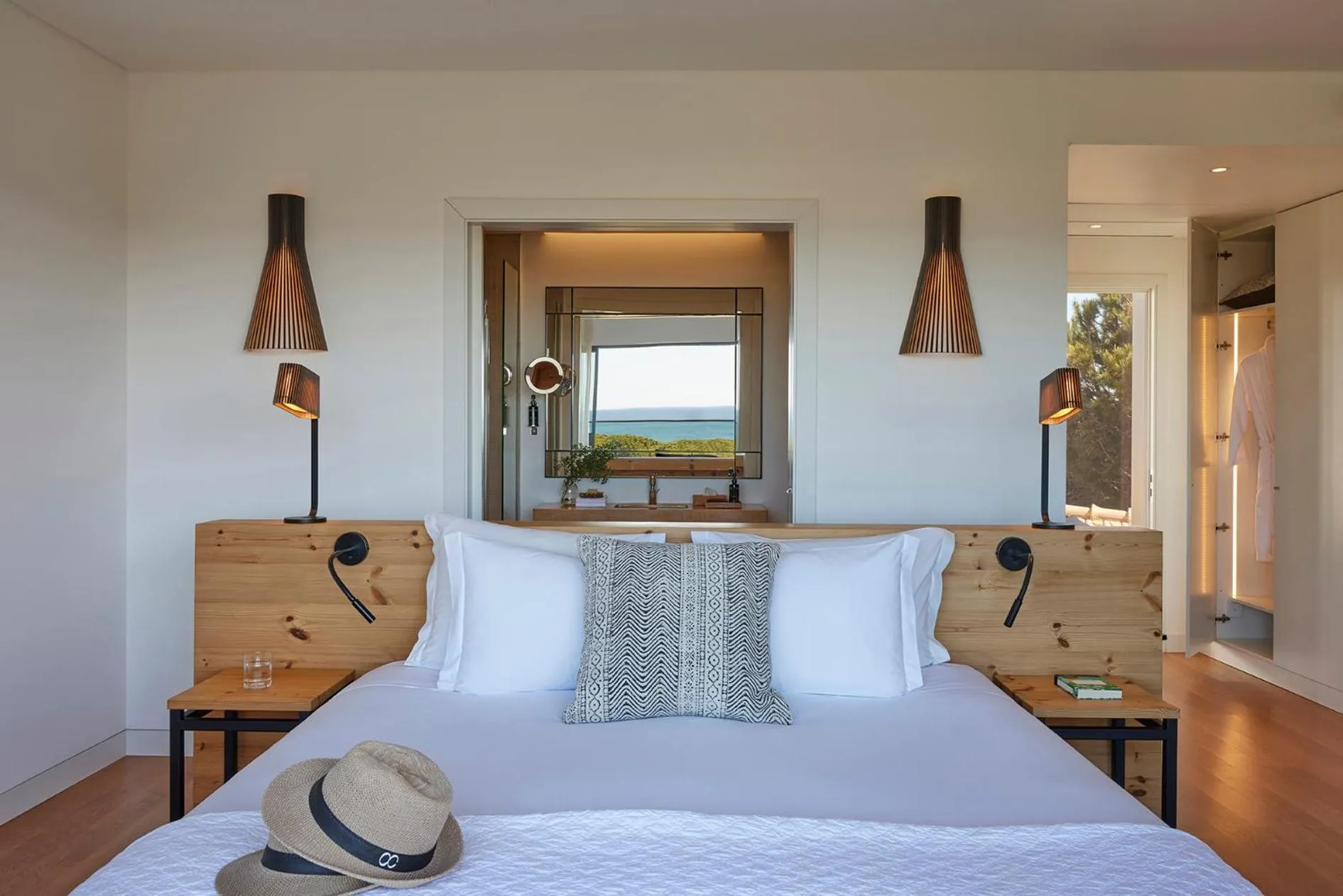 Bedroom, Bed in Octant Praia Verde