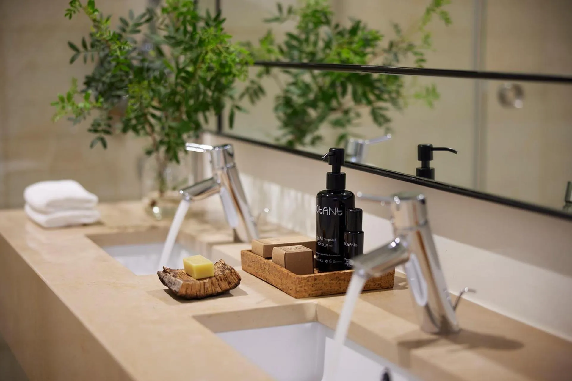 Toilet in Octant Praia Verde