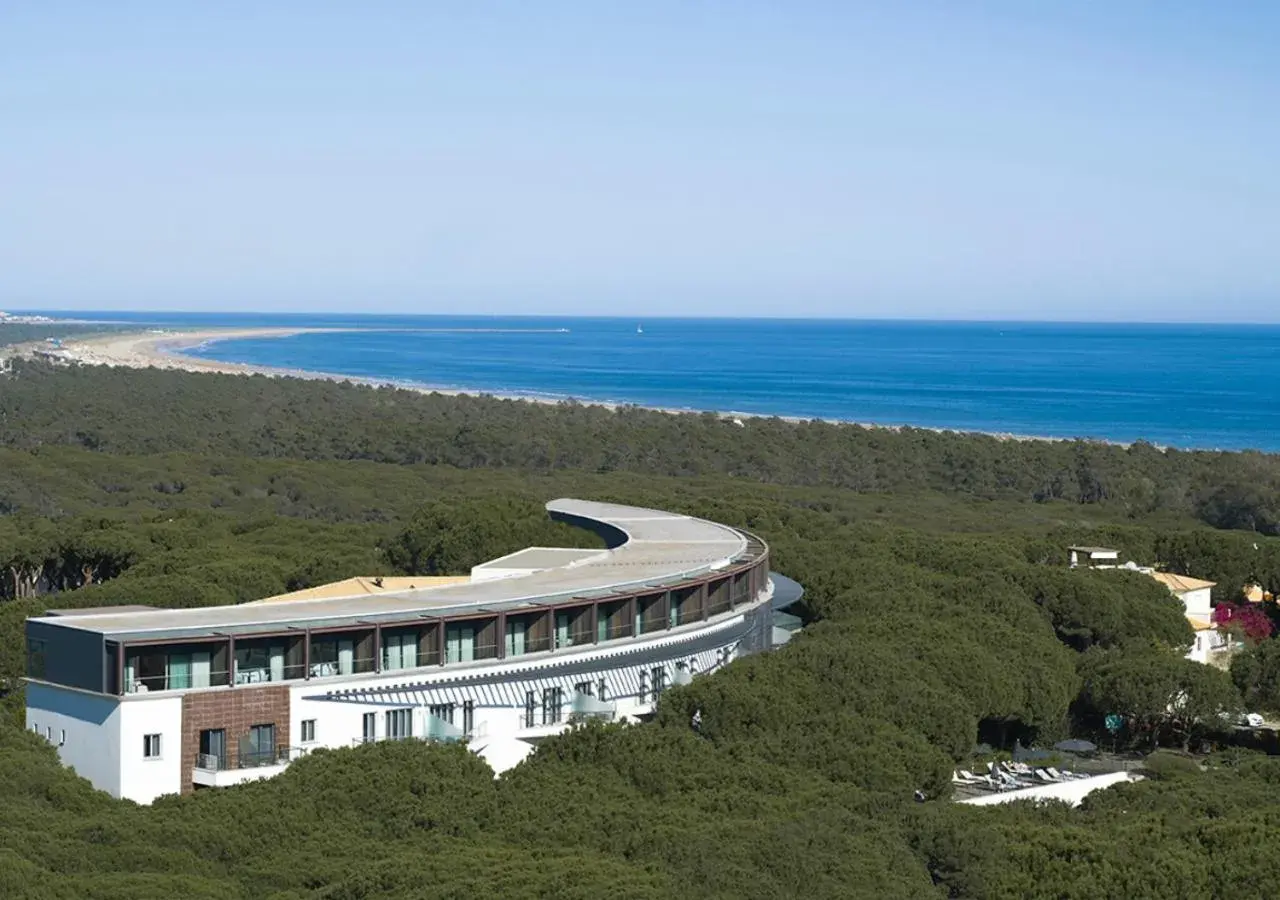 Property building in Octant Praia Verde Property building in Octant Praia Verde