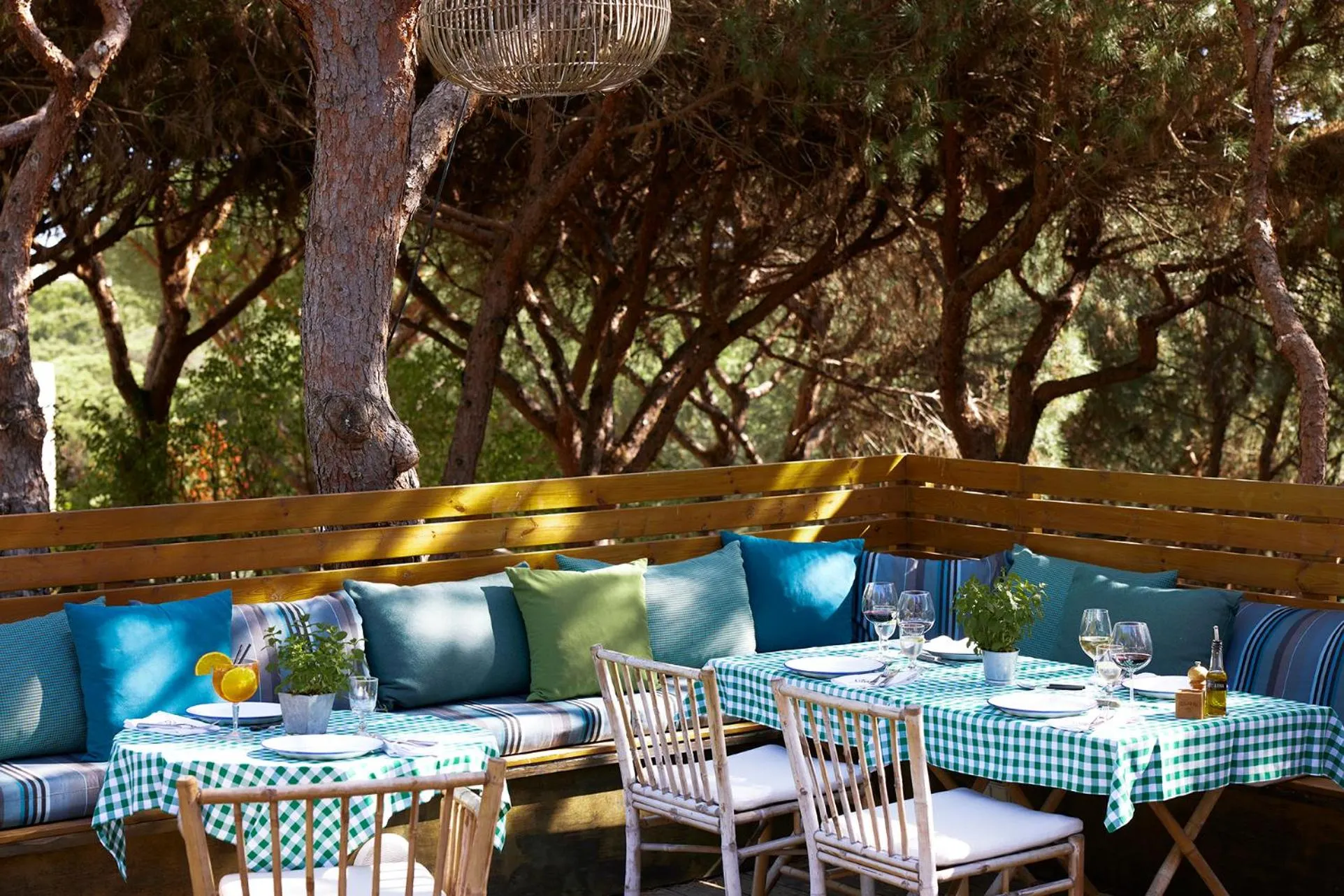 Restaurant/places to eat in Octant Praia Verde