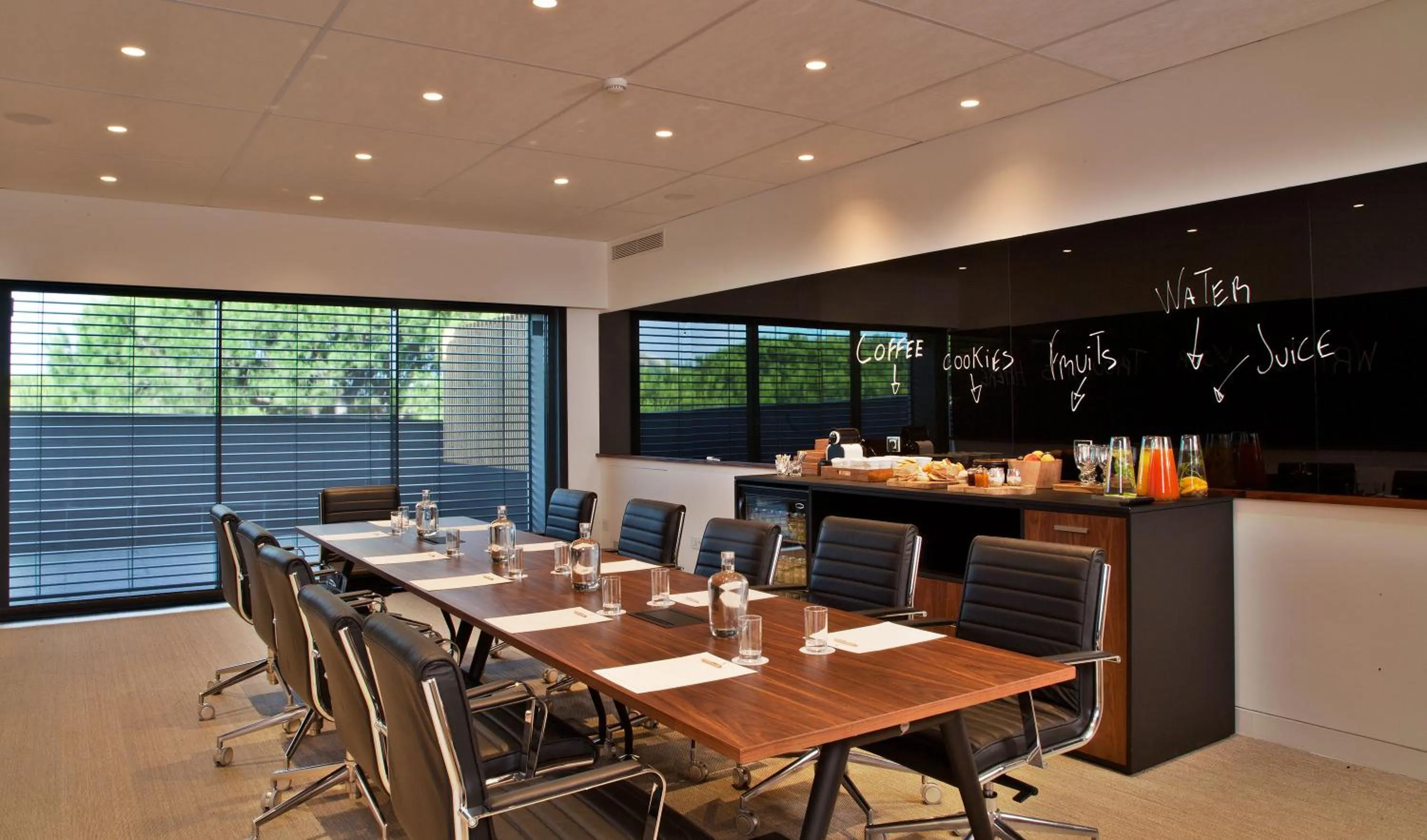 Meeting/conference room in Octant Praia Verde