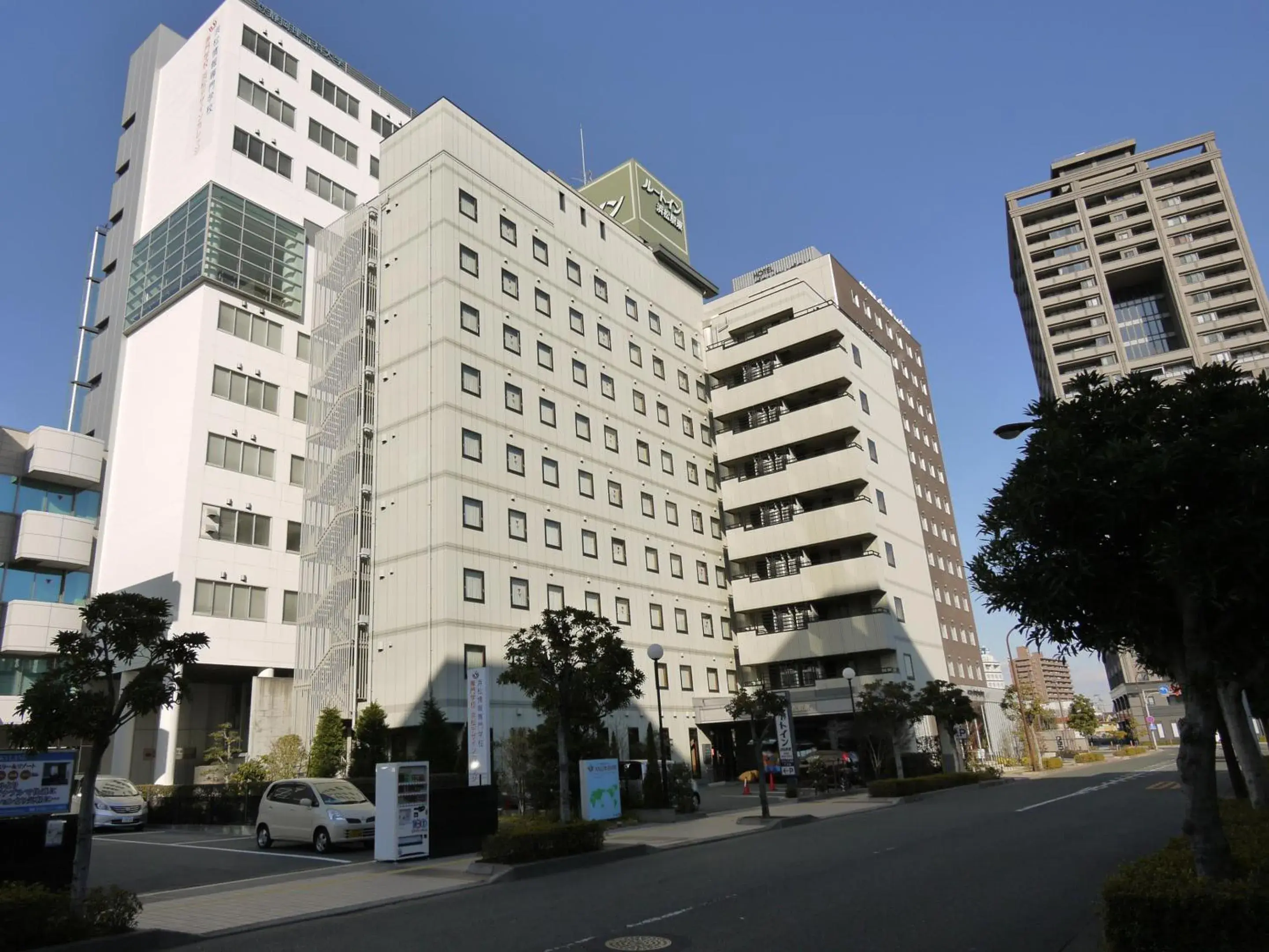 Property building in Hotel Route-Inn Hamamatsu Eki Higashi Property building in Hotel Route-Inn Hamamatsu Eki Higashi