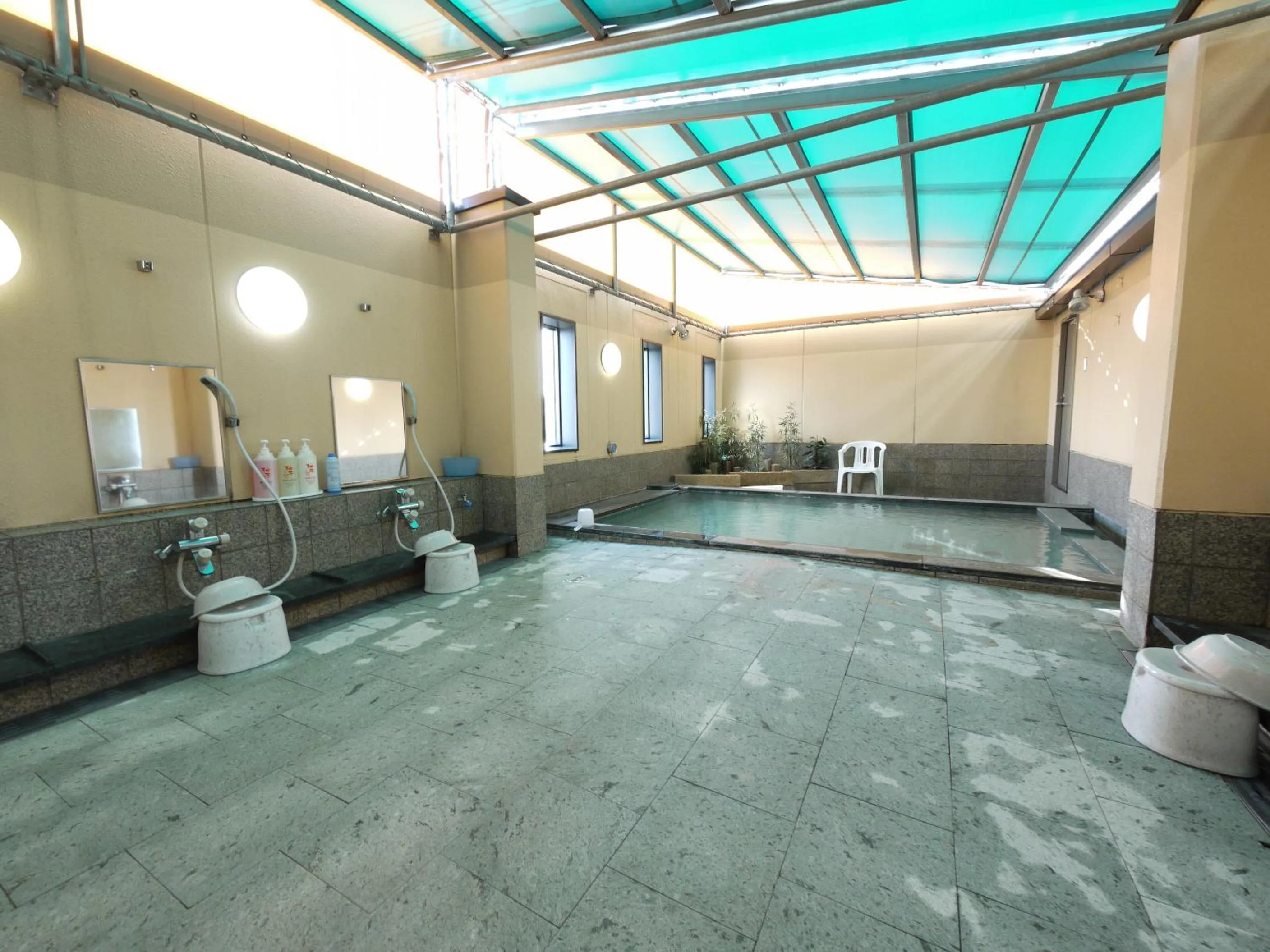 Facade/entrance in Hotel Route-Inn Hamamatsu Eki Higashi