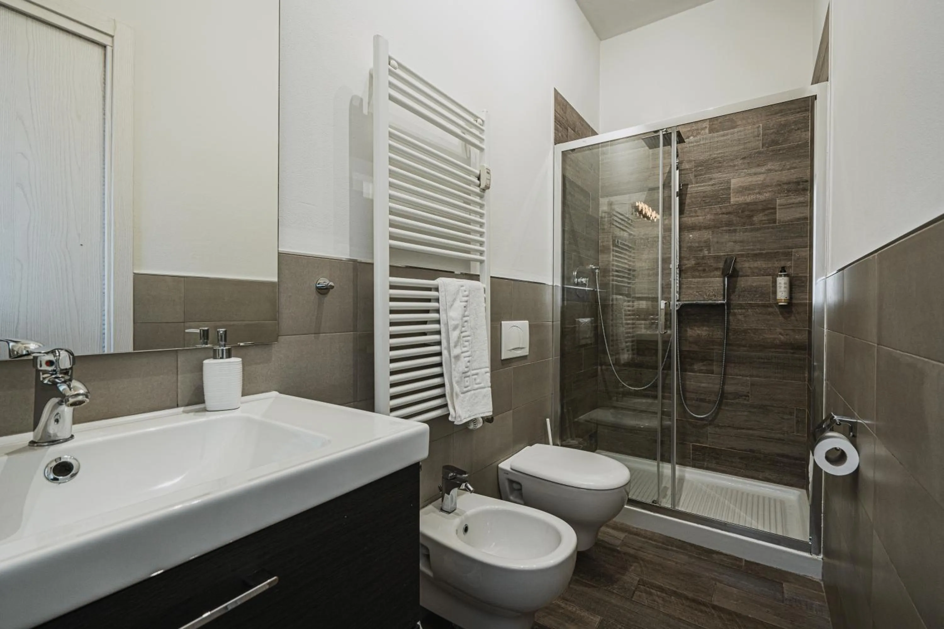 Bathroom in TORTE & LINI