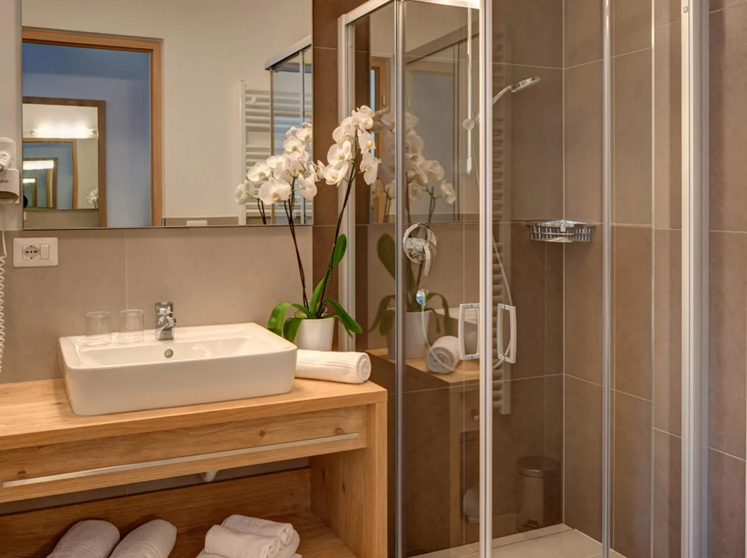 Shower in Apparthotel Central