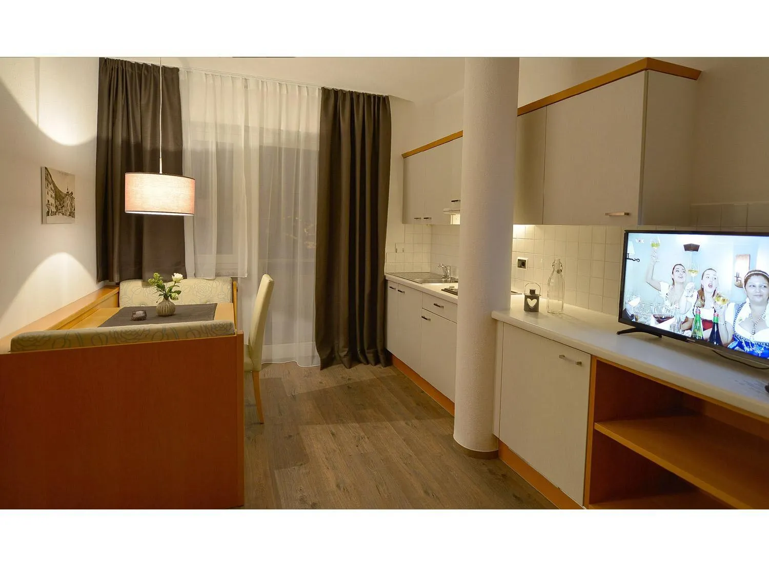 Kitchen or kitchenette in Apparthotel Central