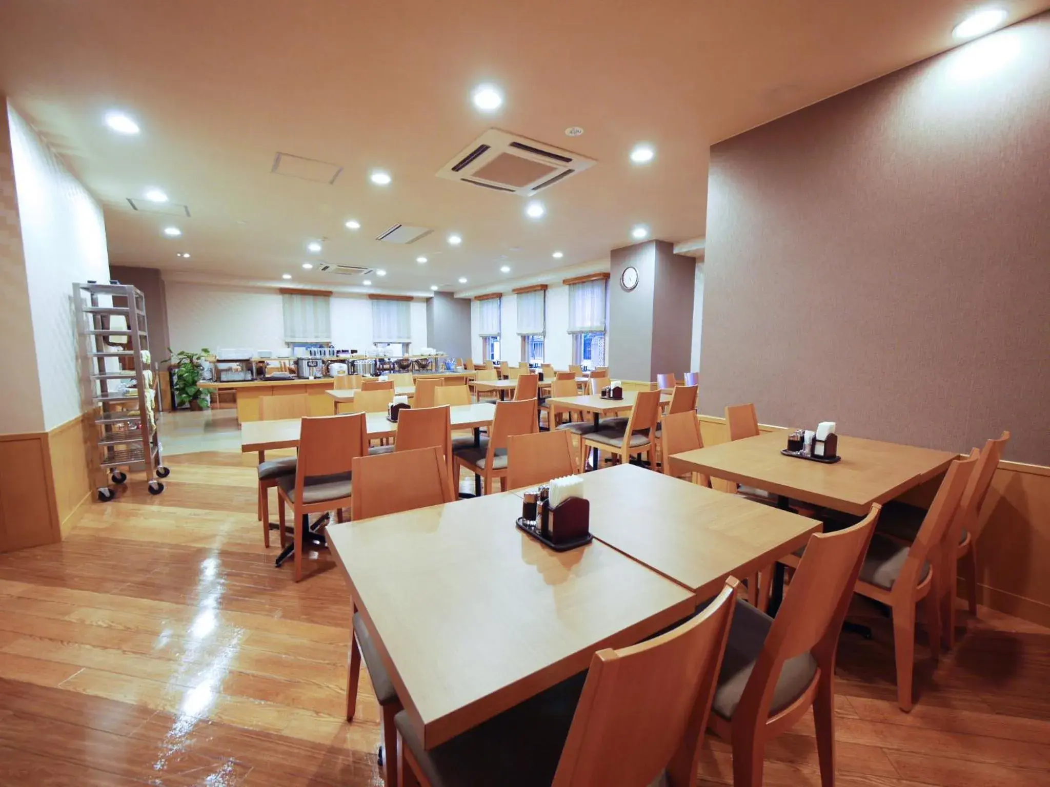 Restaurant/places to eat in Hotel Route-Inn Hitachitaga Restaurant/places to eat in Hotel Route-Inn Hitachitaga