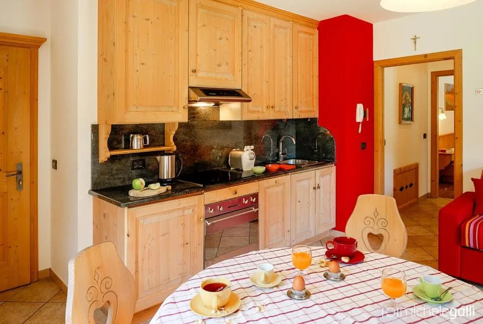 Dining area in Art Apartments Casa Lapis