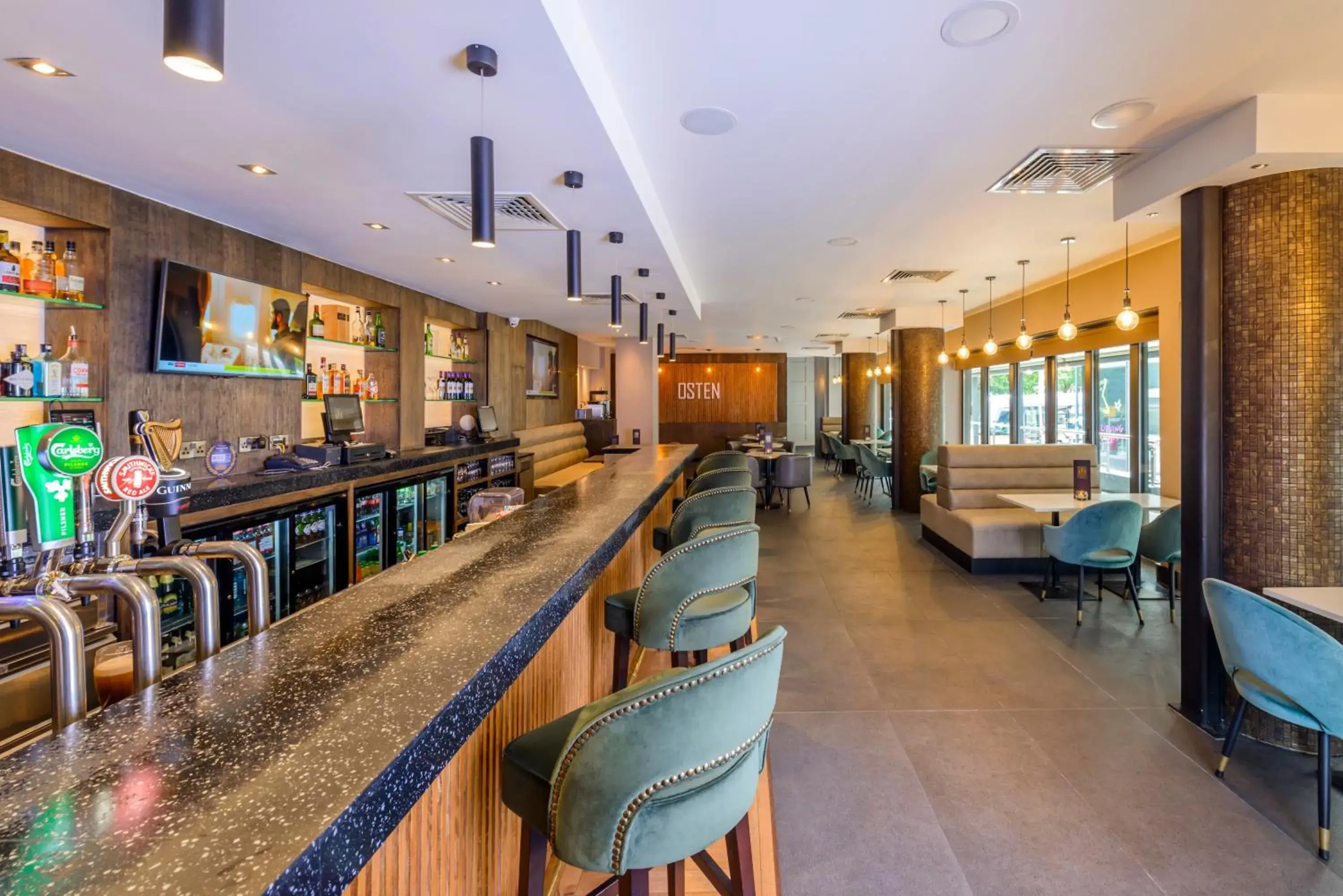 Restaurant/places to eat in Glashaus Hotel Restaurant/places to eat in Glashaus Hotel