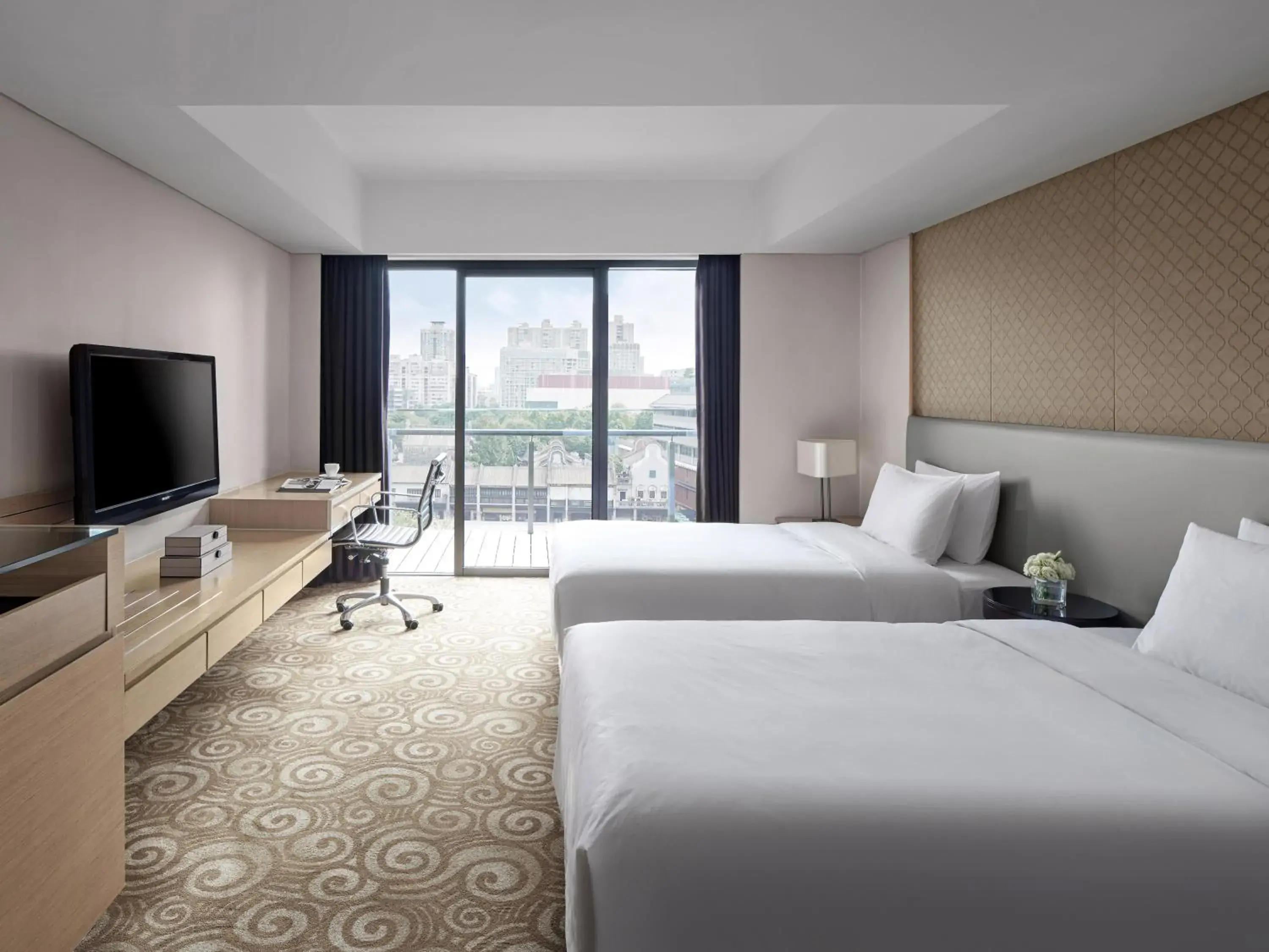 Photo of the whole room, Bed in Cordis, Foshan, Lingnan Tiandi - Free Shuttle Bus to Canton Fair Photo of the whole room, Bed in Cordis, Foshan, Lingnan Tiandi - Free Shuttle Bus to Canton Fair